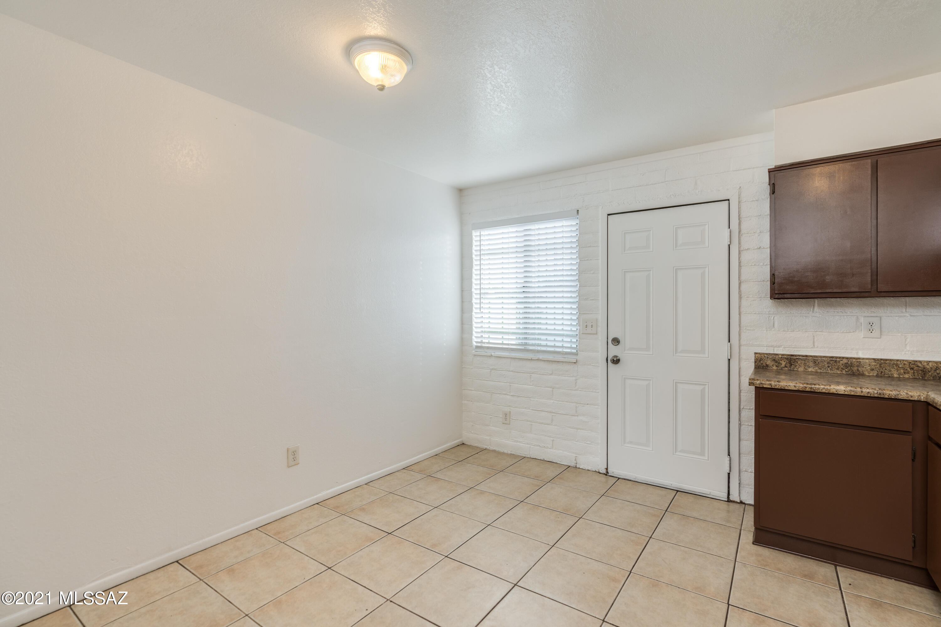 217 W Rillito Street