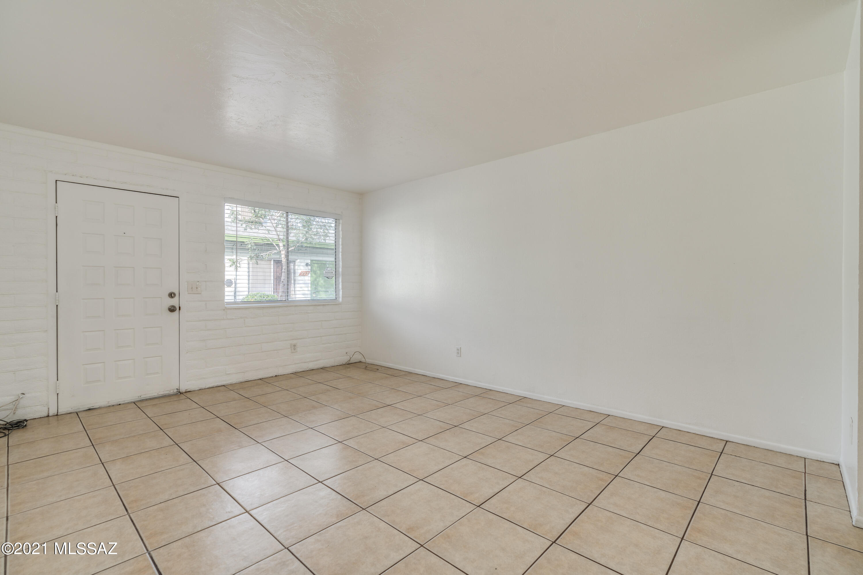 217 W Rillito Street