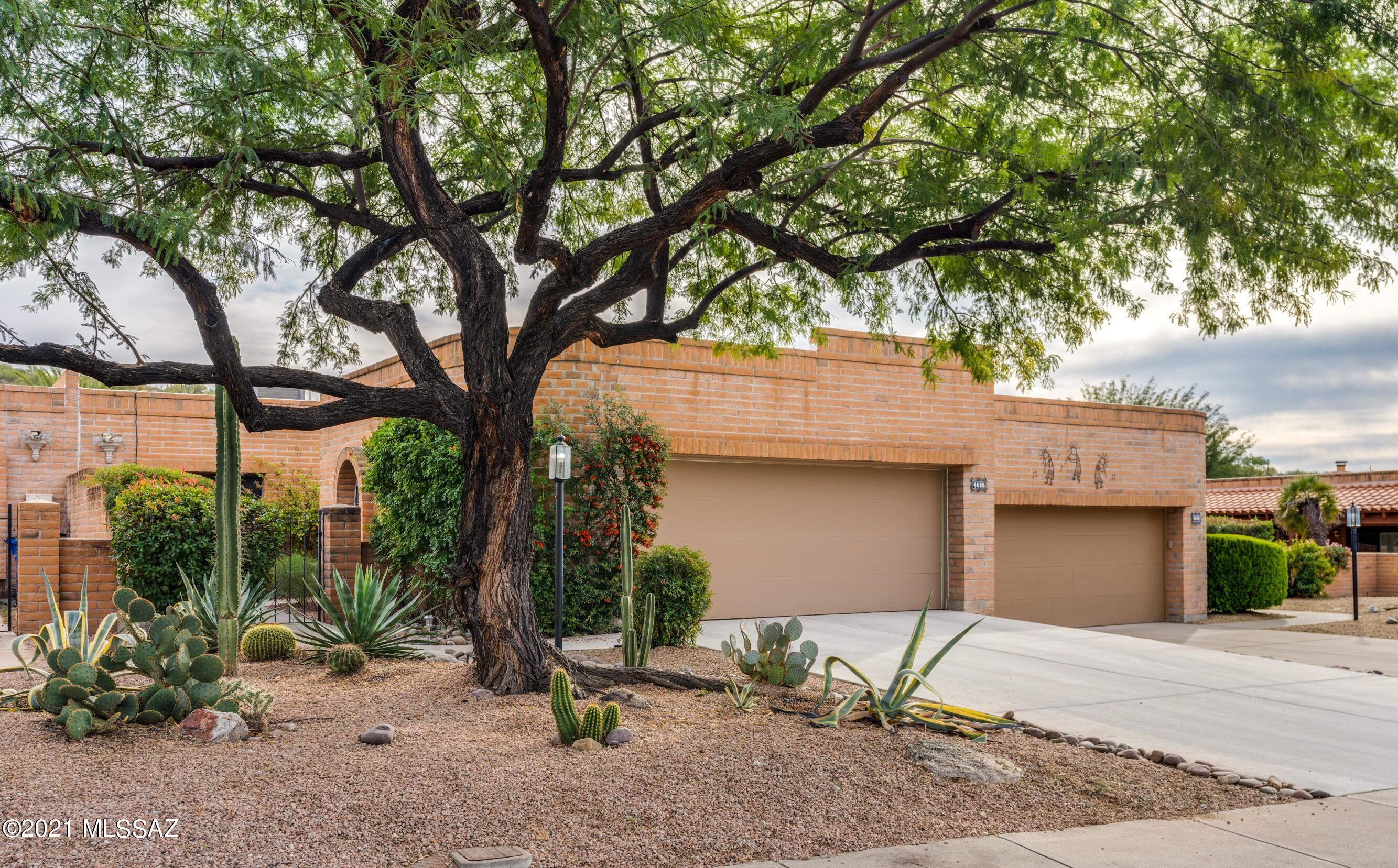 4650 N Avenida Ronca