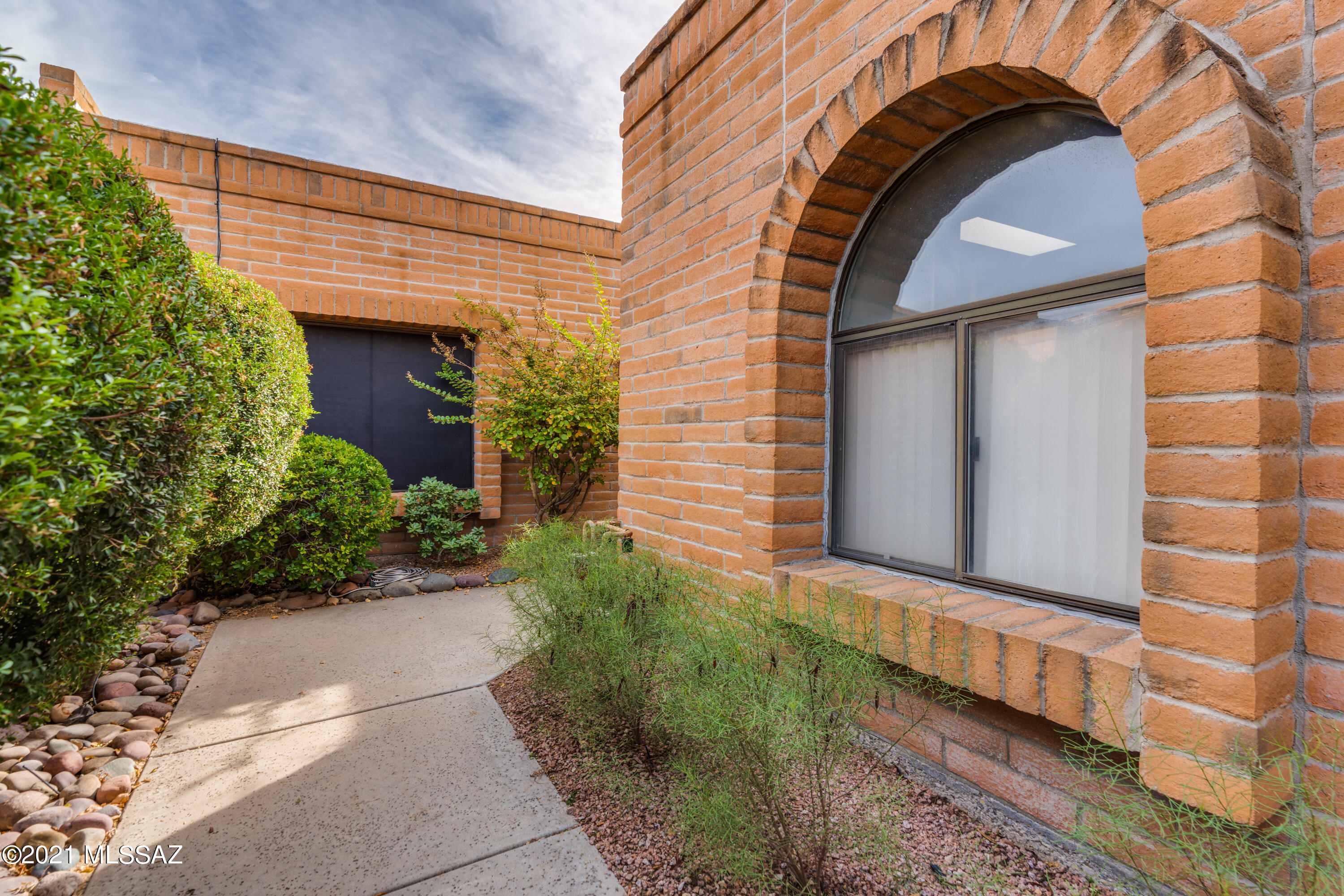 4650 N Avenida Ronca