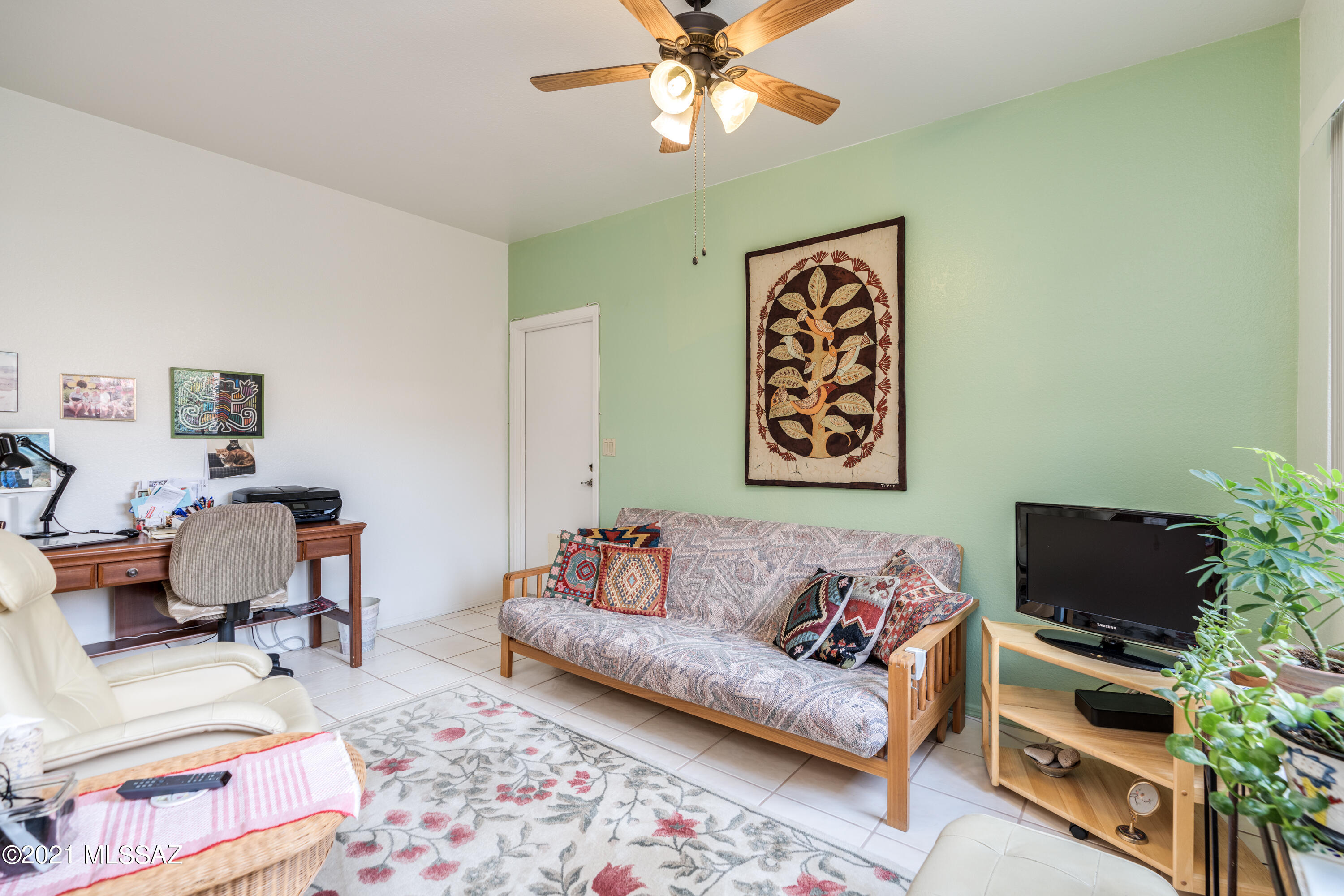 4650 N Avenida Ronca