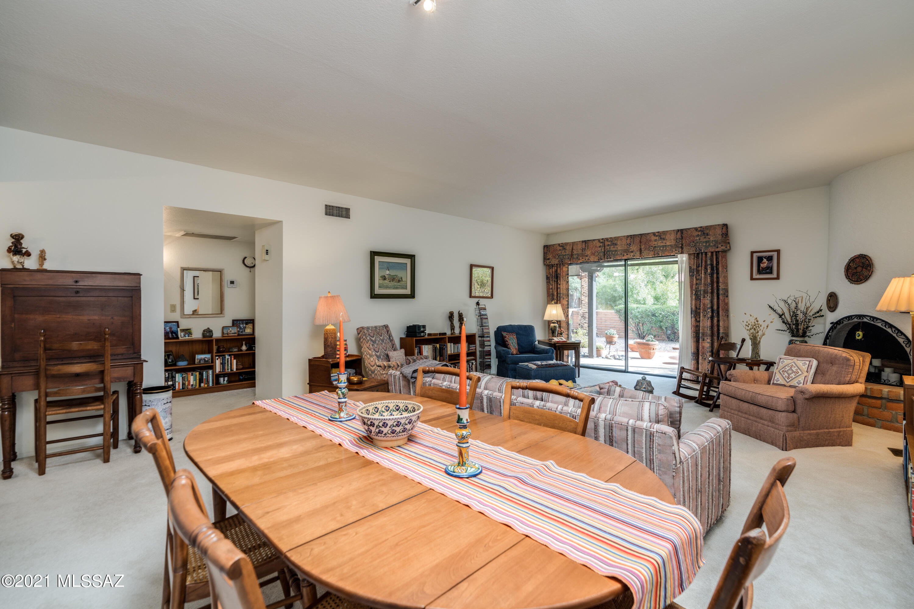 4650 N Avenida Ronca