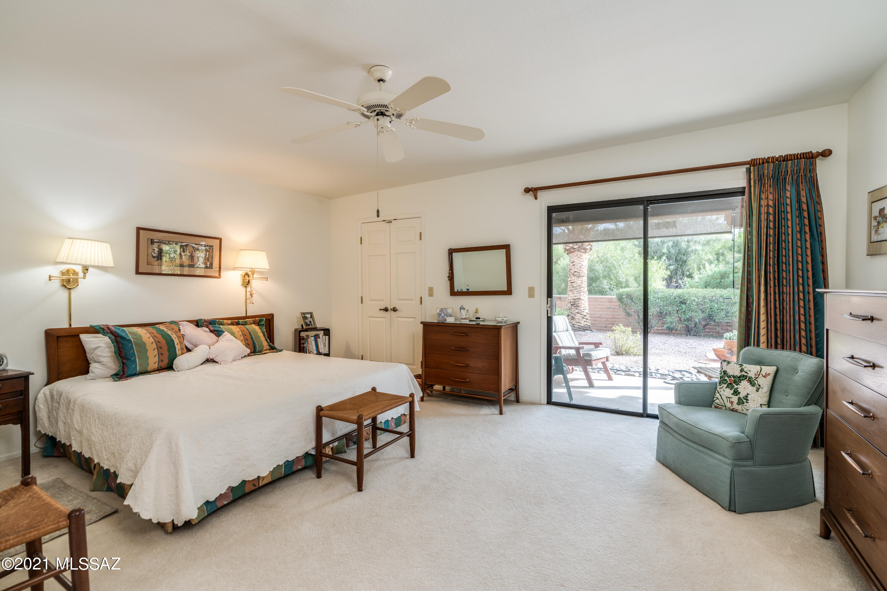 4650 N Avenida Ronca