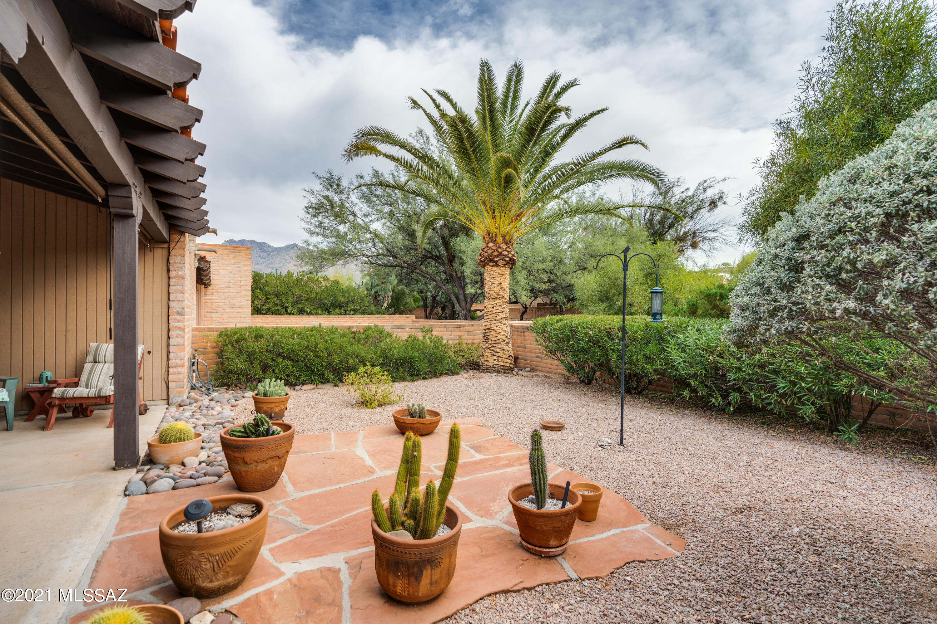 4650 N Avenida Ronca