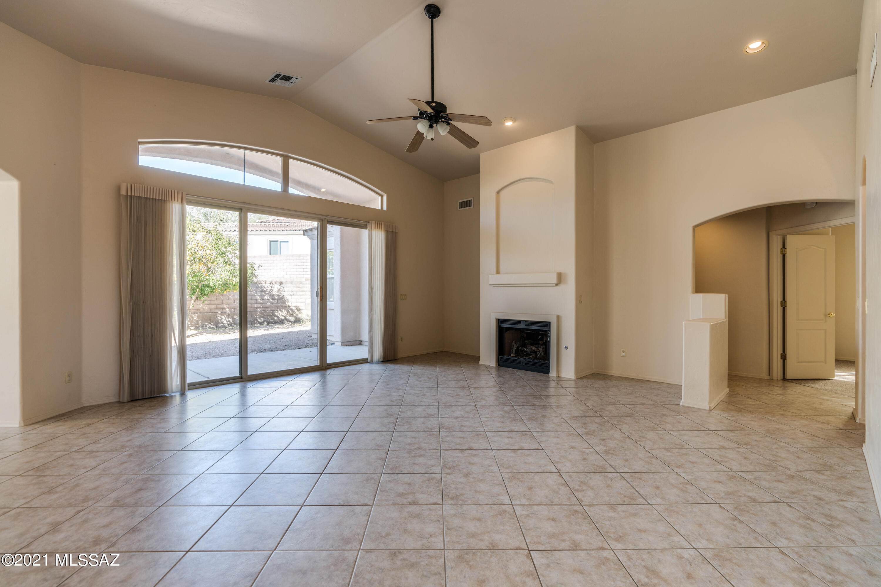 5285 N Spring View Drive