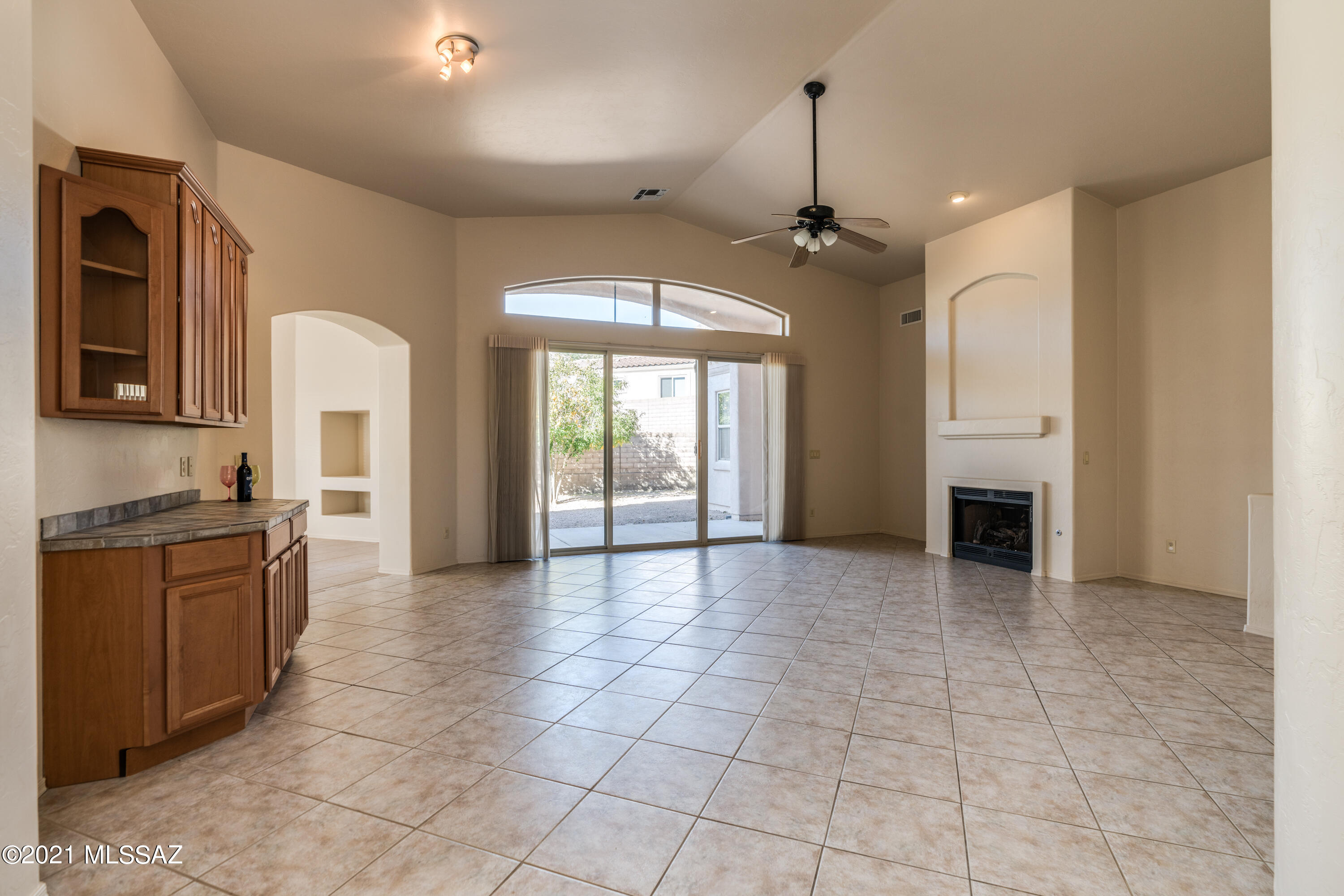 5285 N Spring View Drive