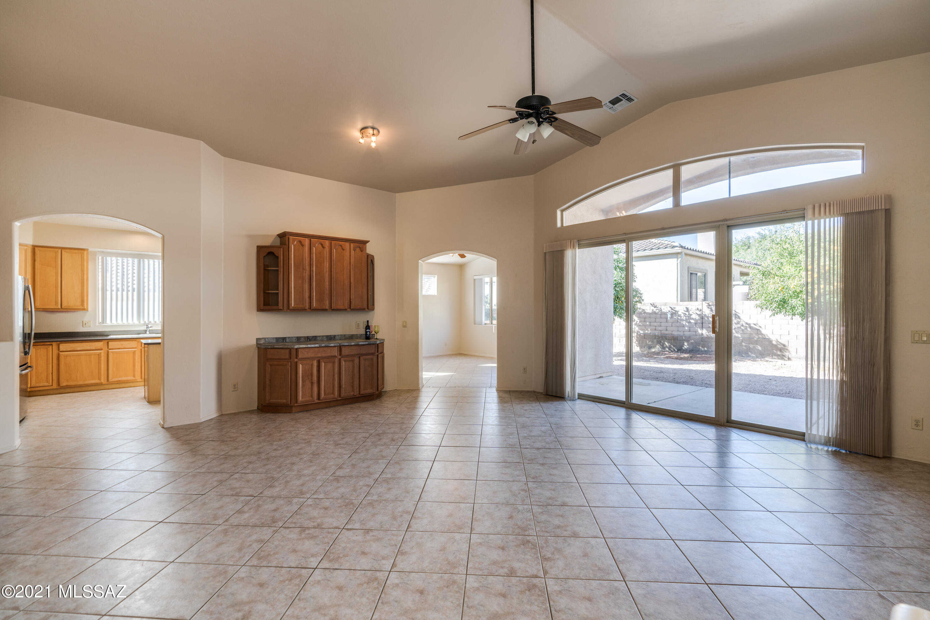 5285 N Spring View Drive