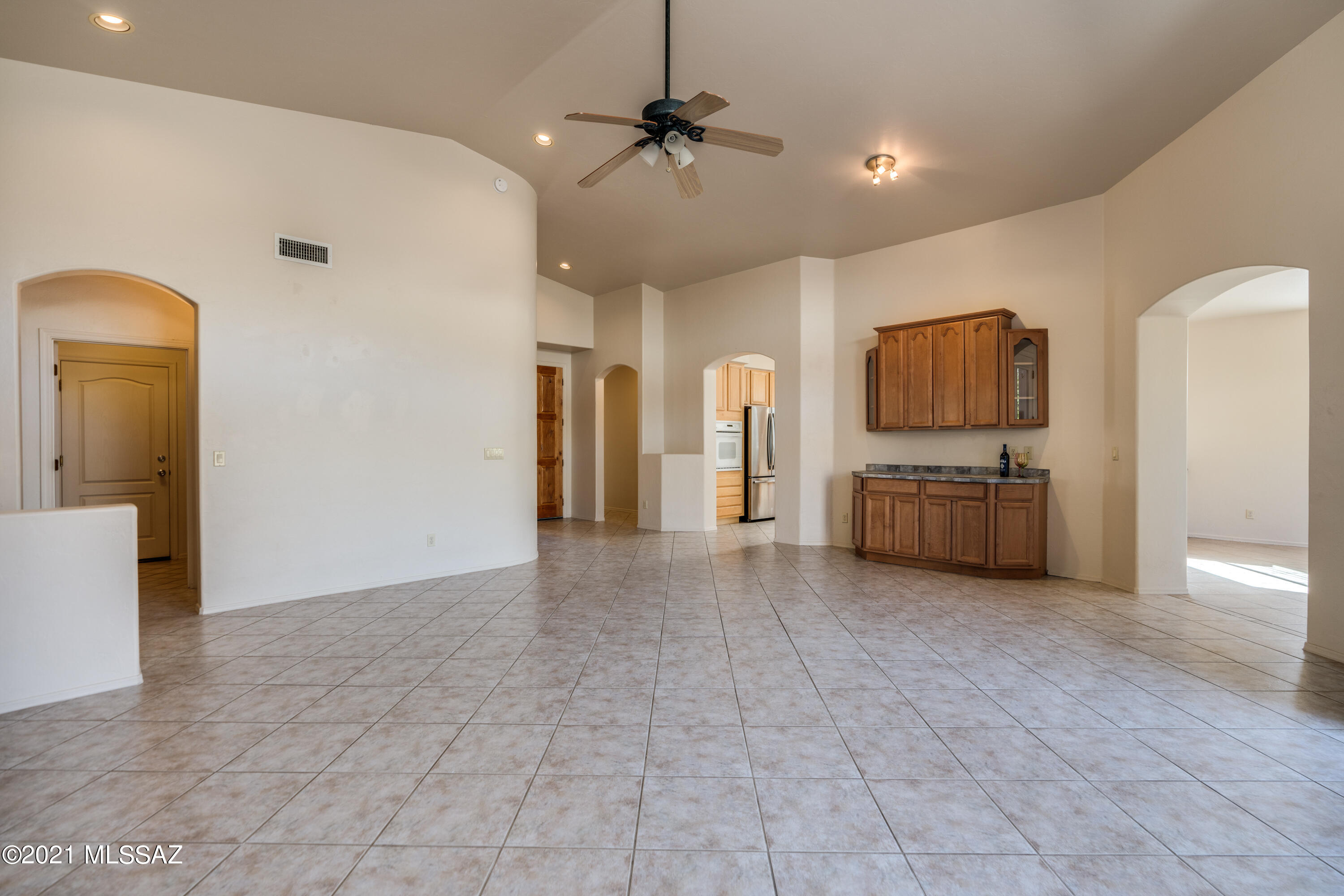 5285 N Spring View Drive