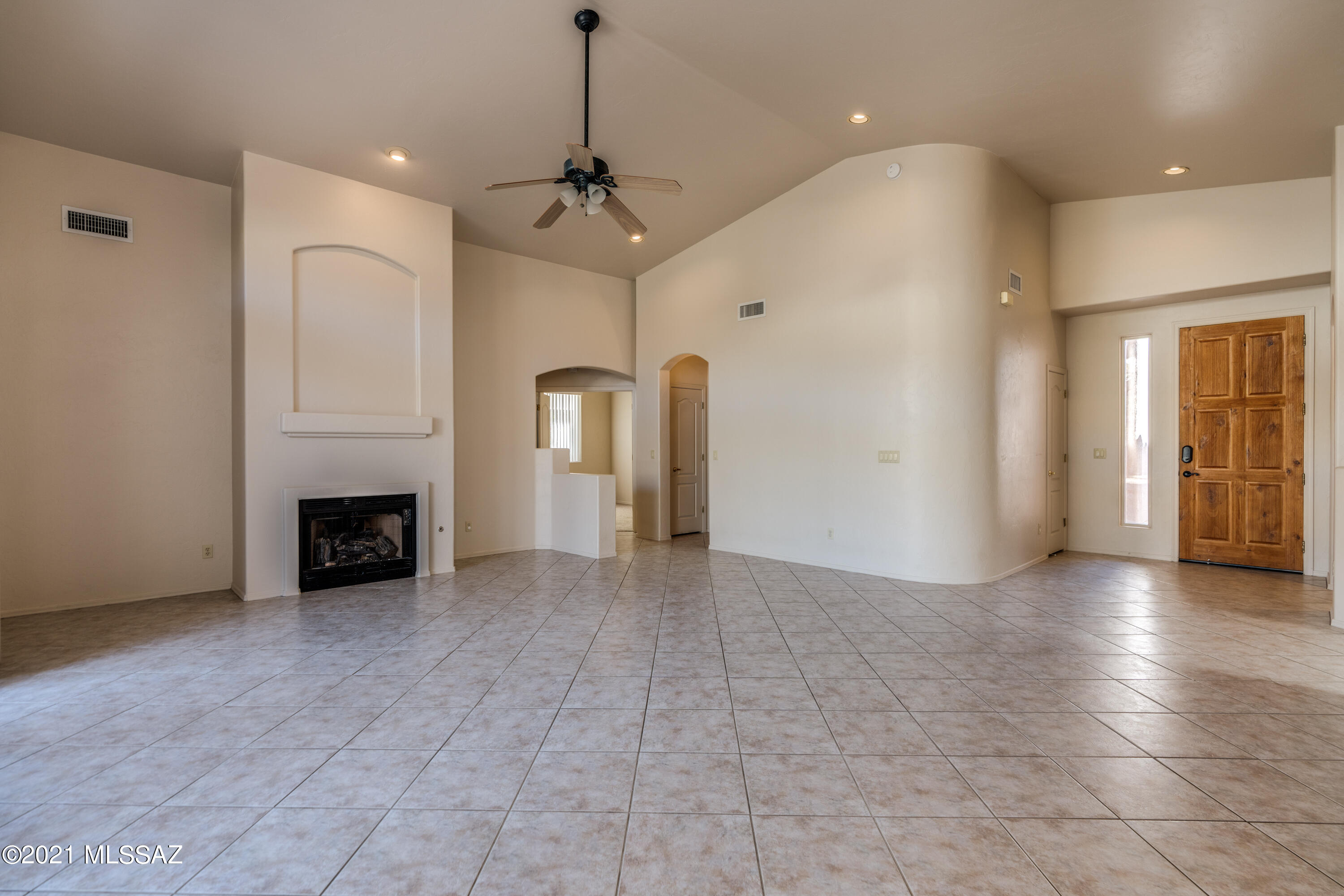 5285 N Spring View Drive
