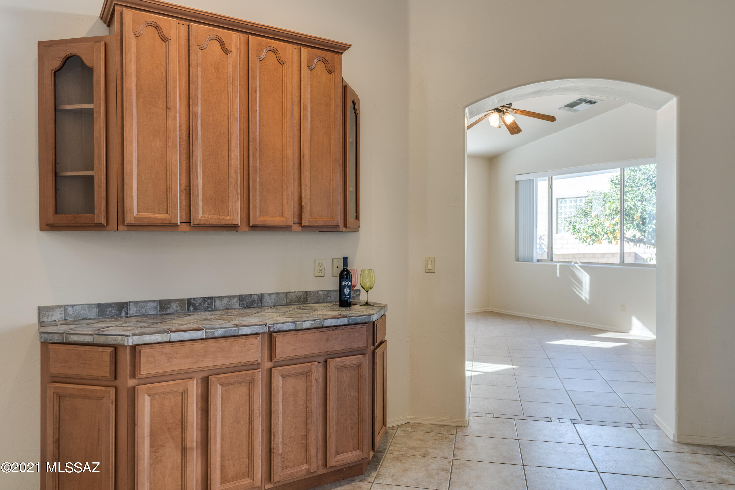 5285 N Spring View Drive