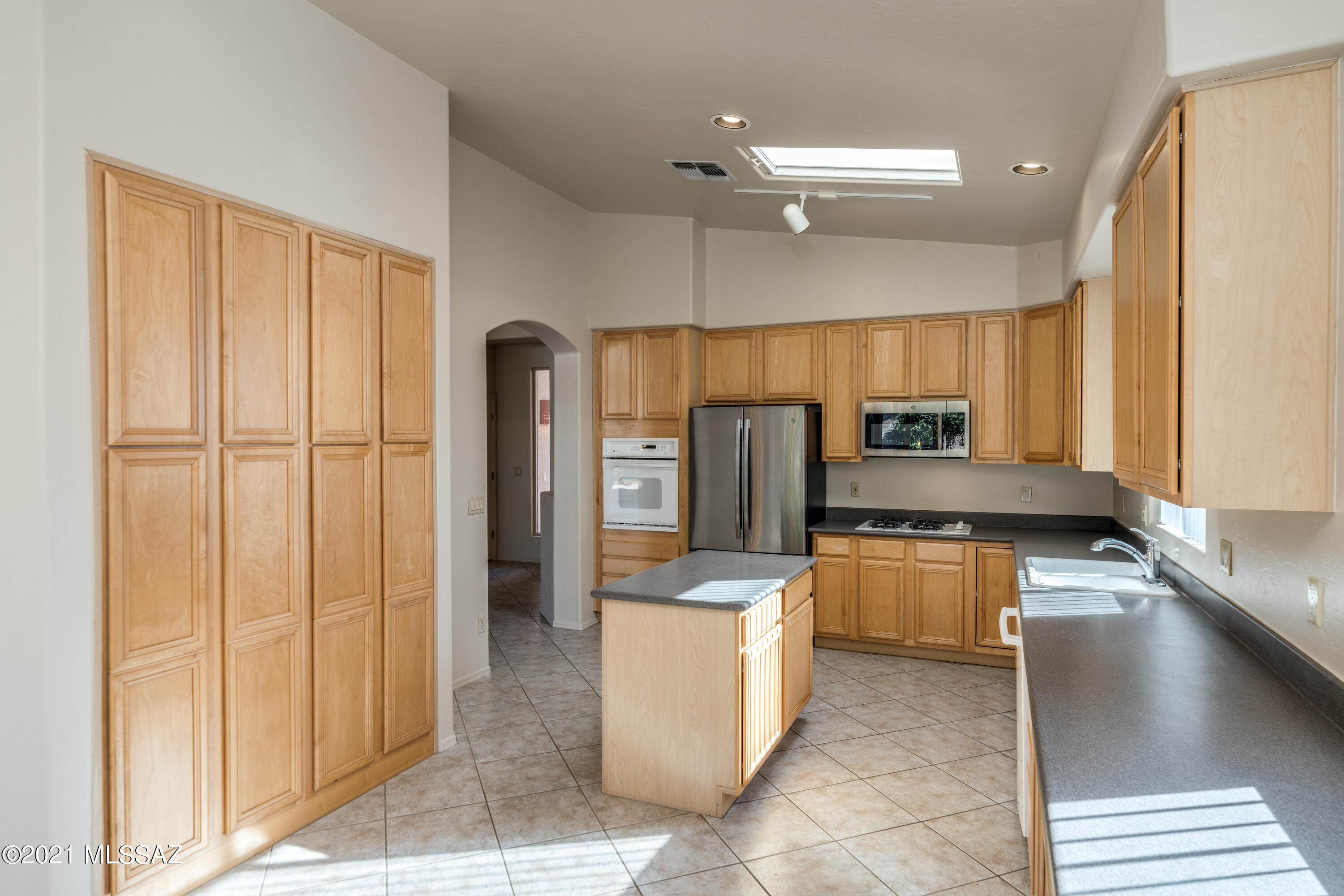 5285 N Spring View Drive
