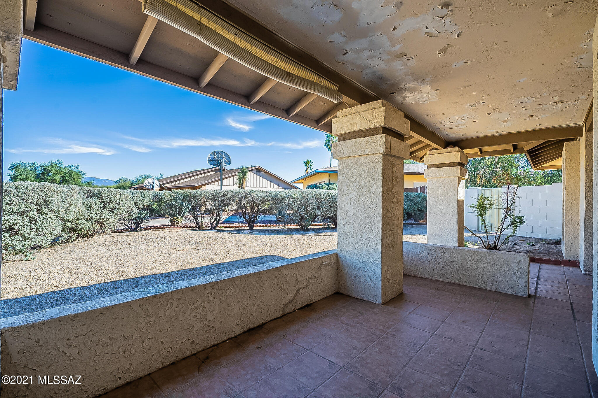2709 N Essel Drive