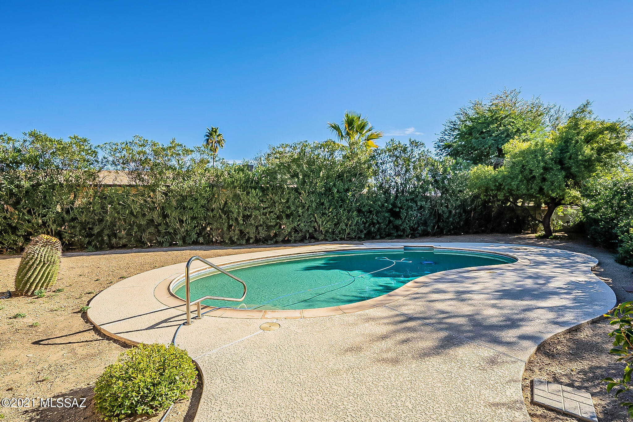 2709 N Essel Drive