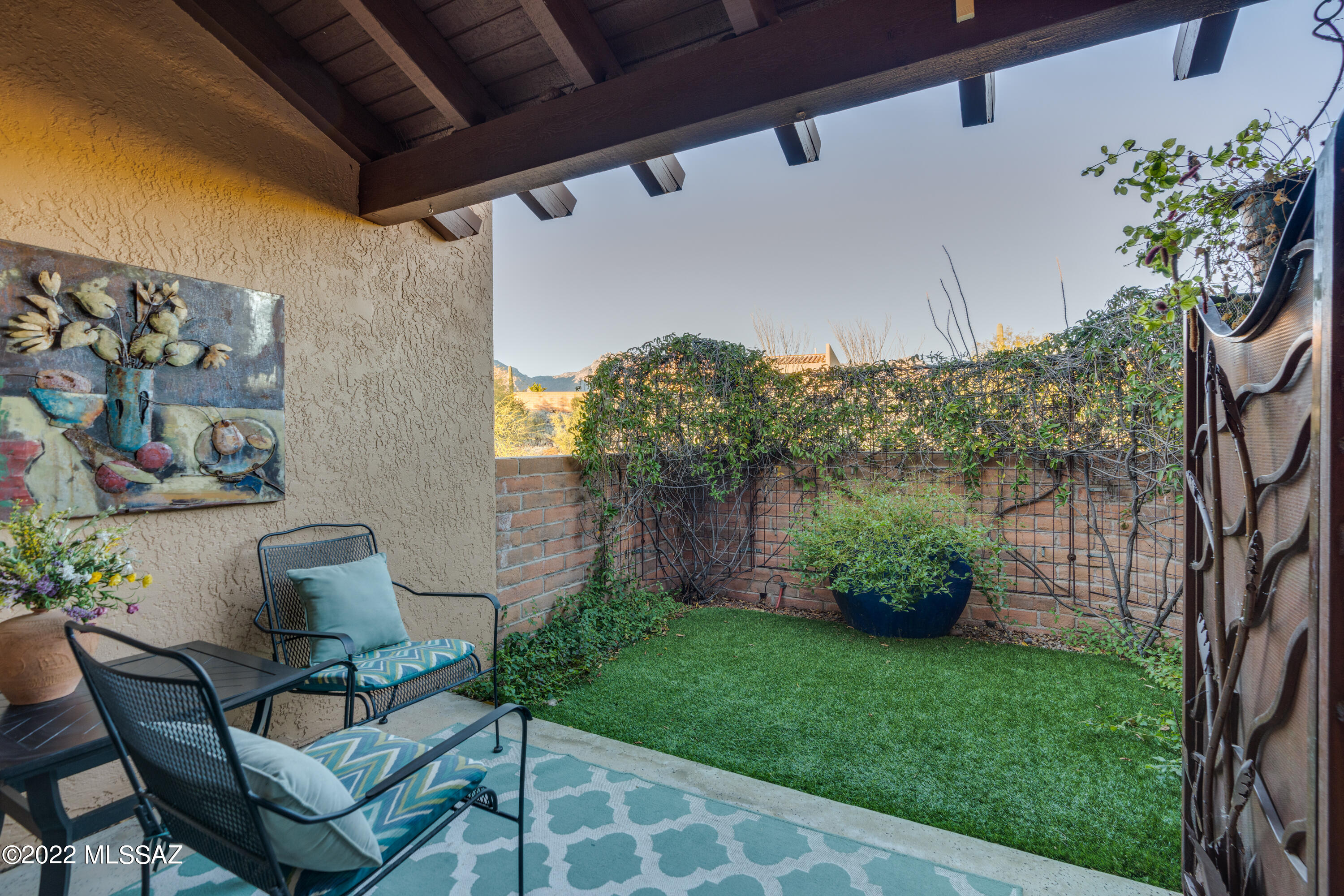 6800 E Pico Del Monte