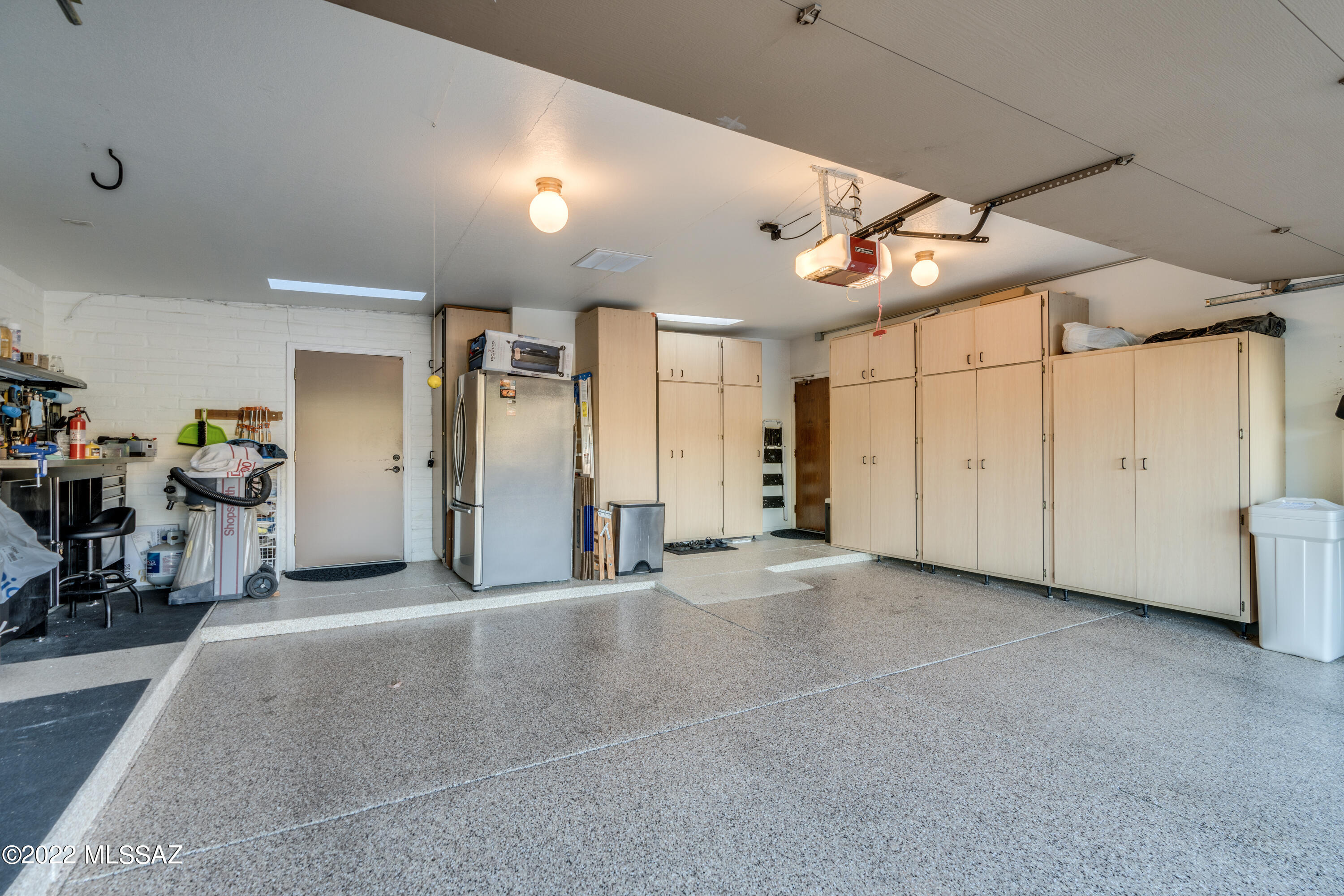 6800 E Pico Del Monte