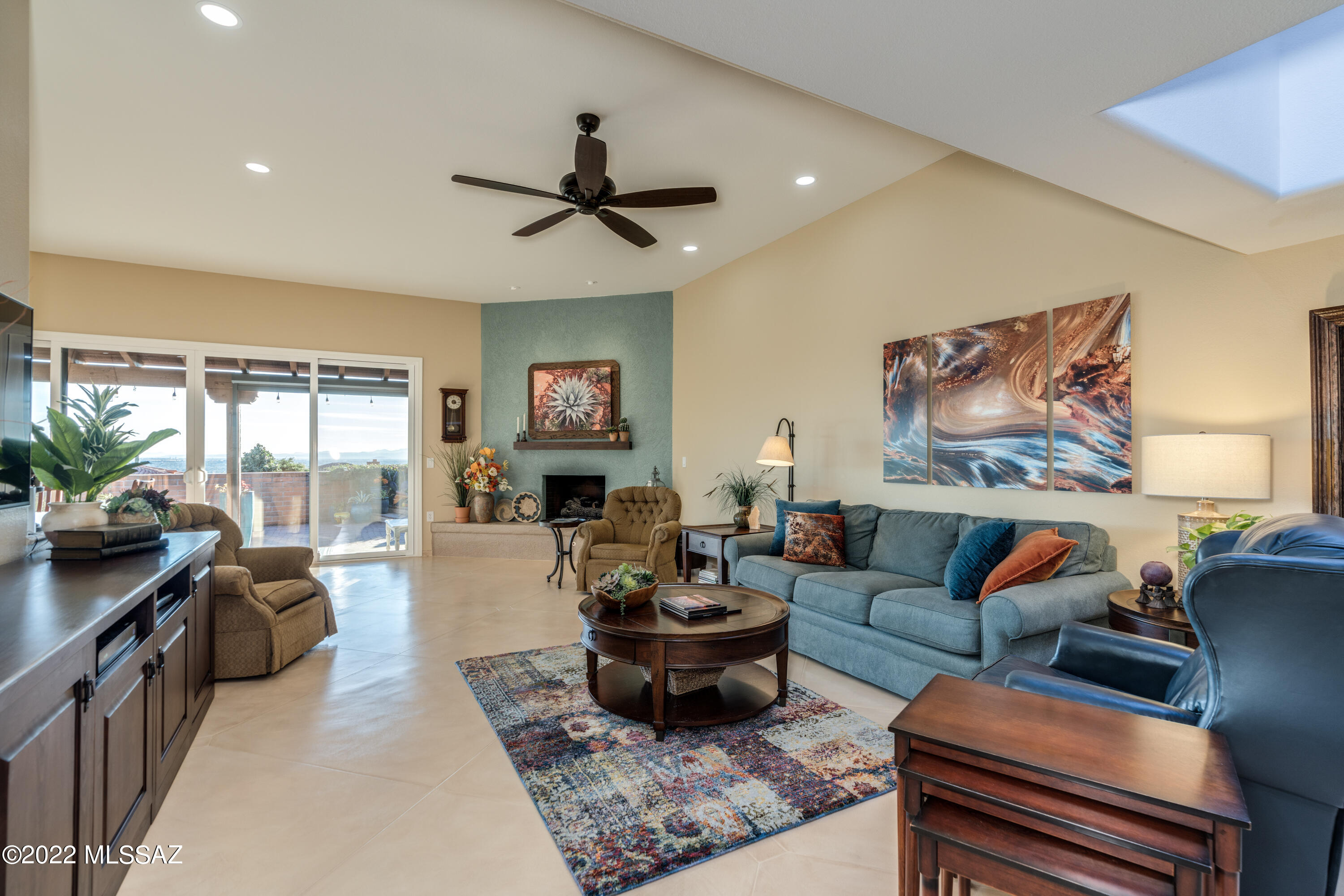 6800 E Pico Del Monte