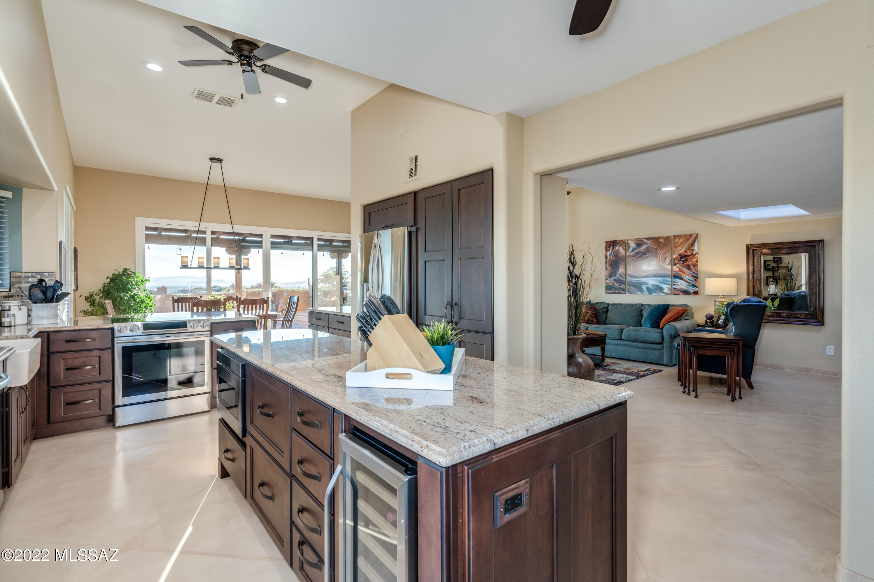 6800 E Pico Del Monte