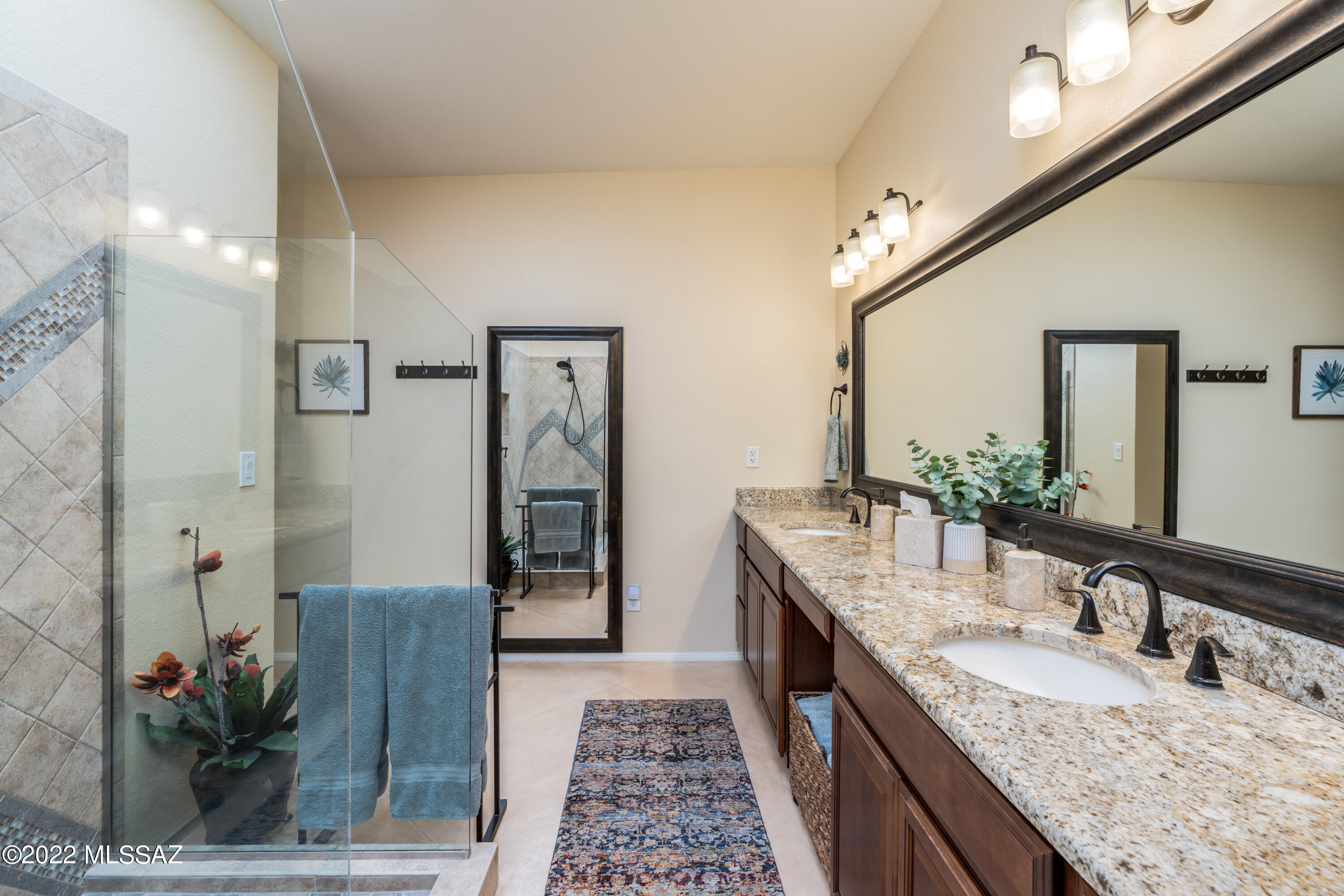 6800 E Pico Del Monte