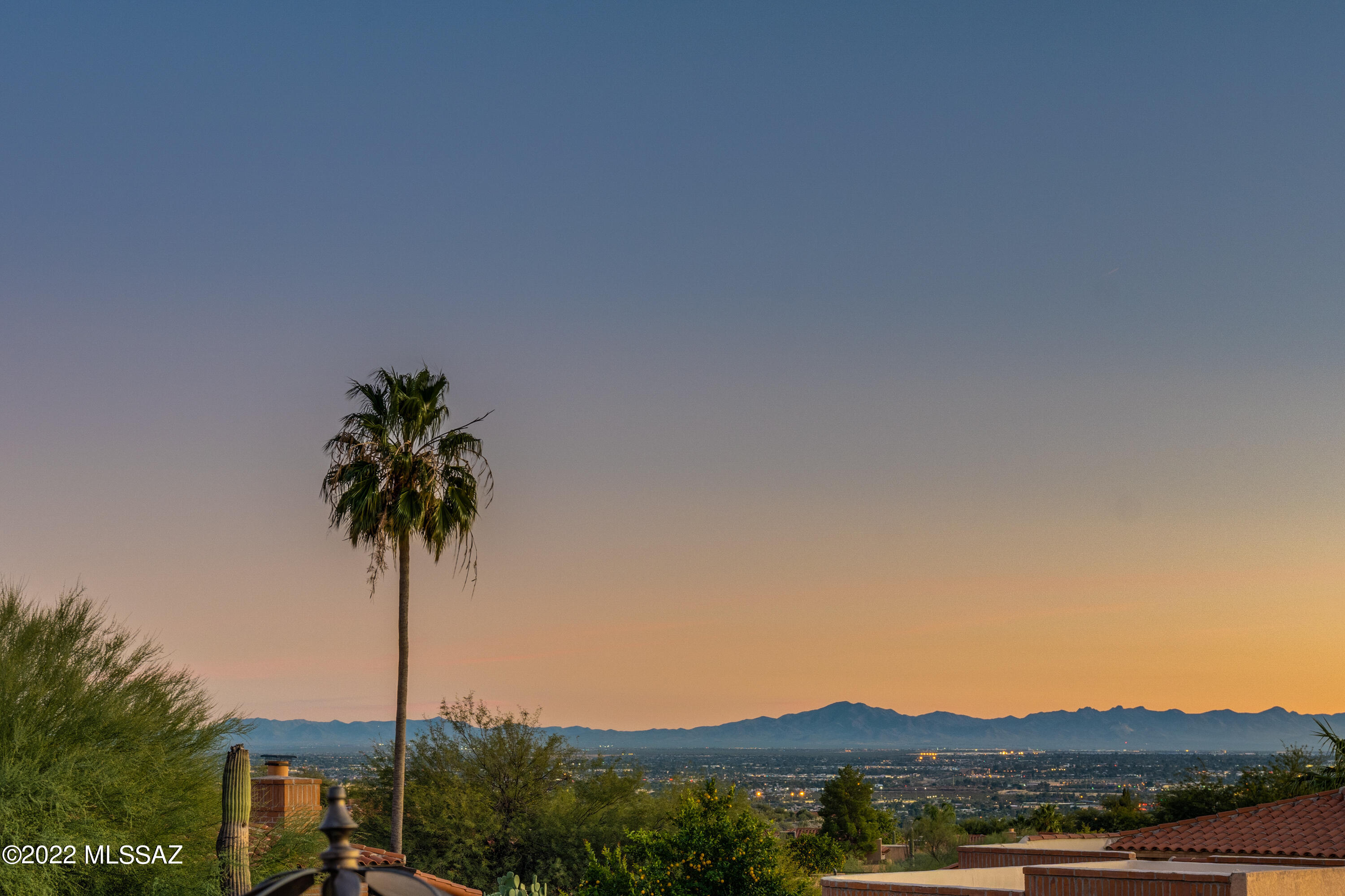 6800 E Pico Del Monte