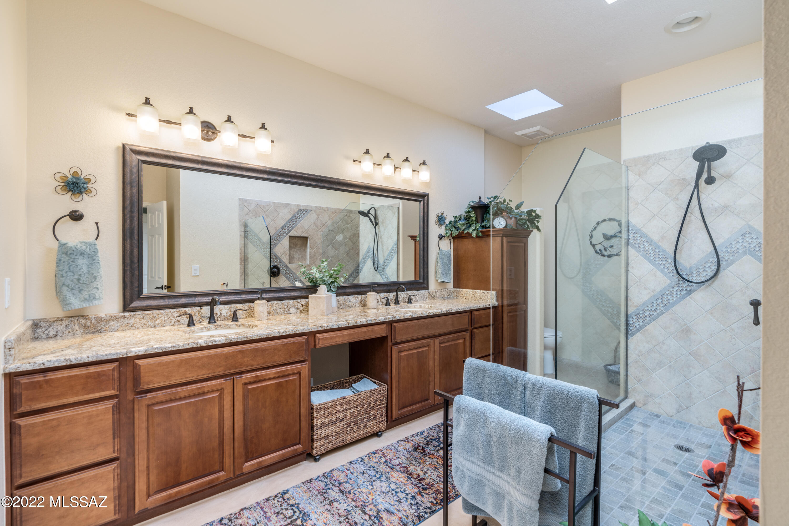 6800 E Pico Del Monte