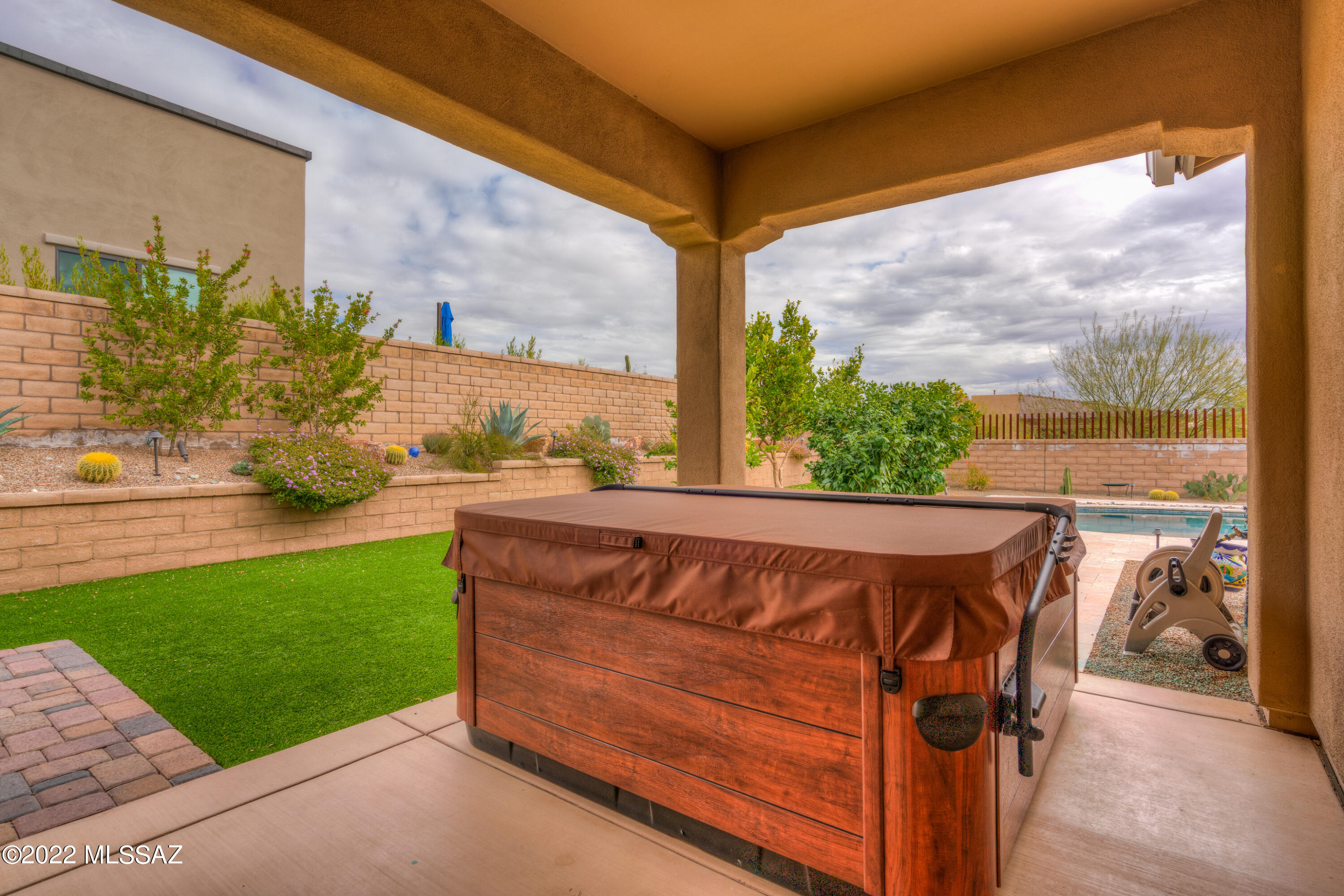 14110 N Crooked Creek Drive