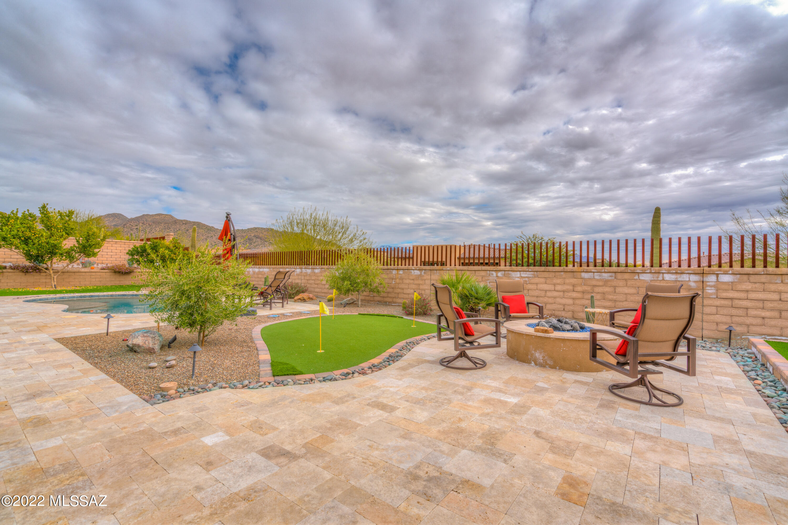 14110 N Crooked Creek Drive