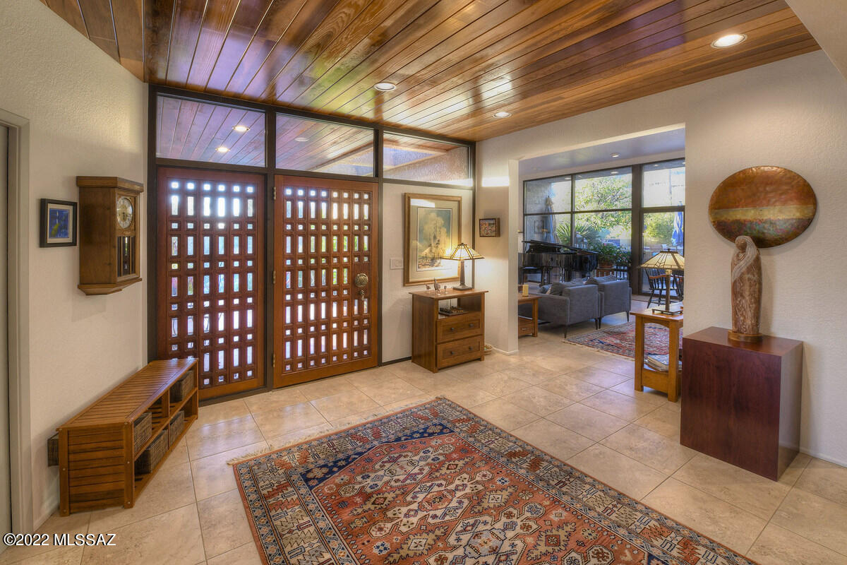 4825 E Placita Tres Vidas