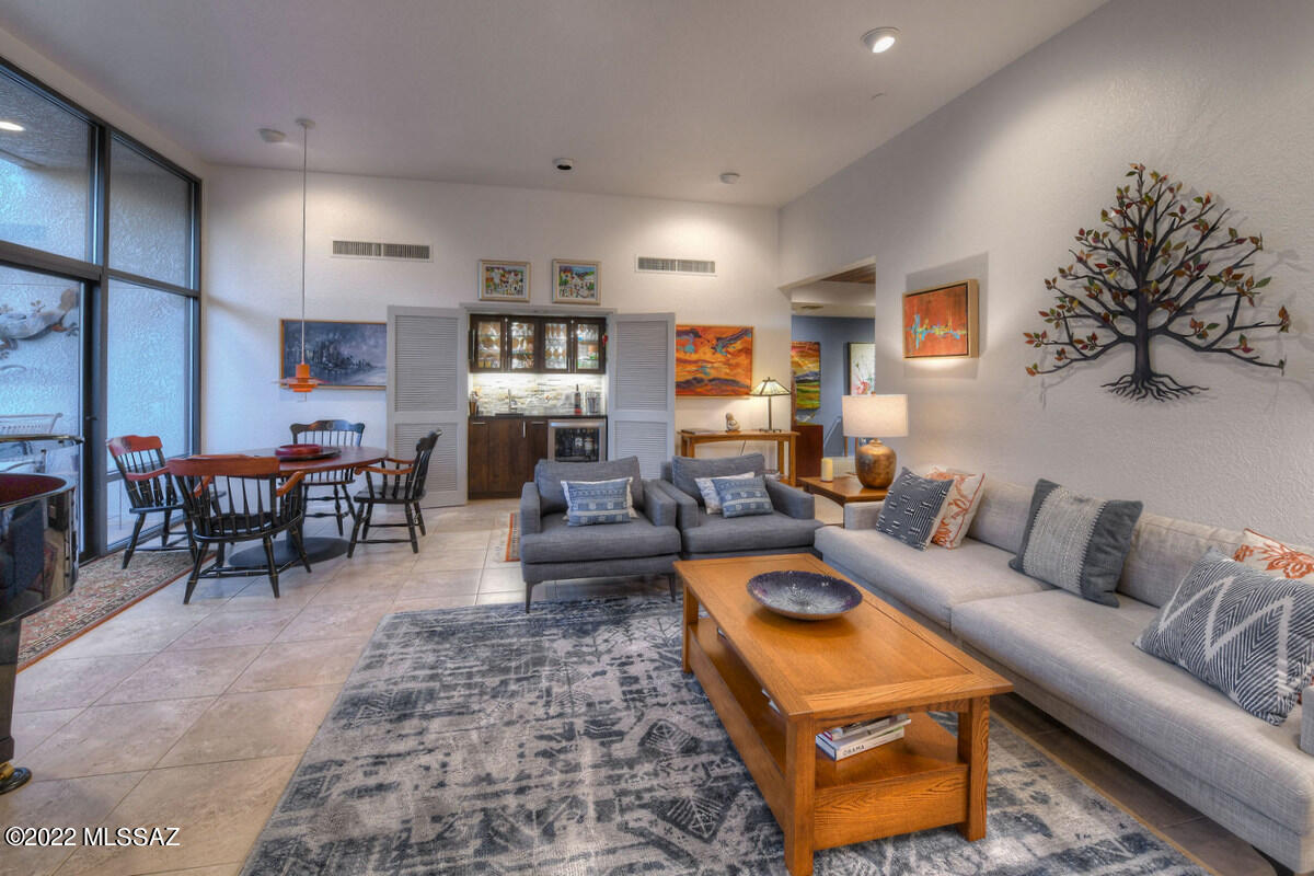 4825 E Placita Tres Vidas