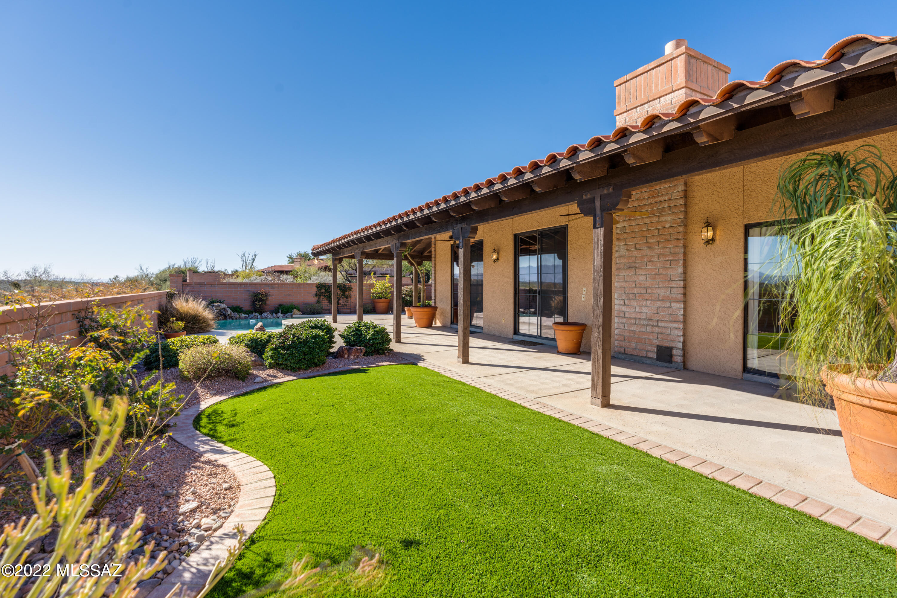 5460 N Via Velazquez