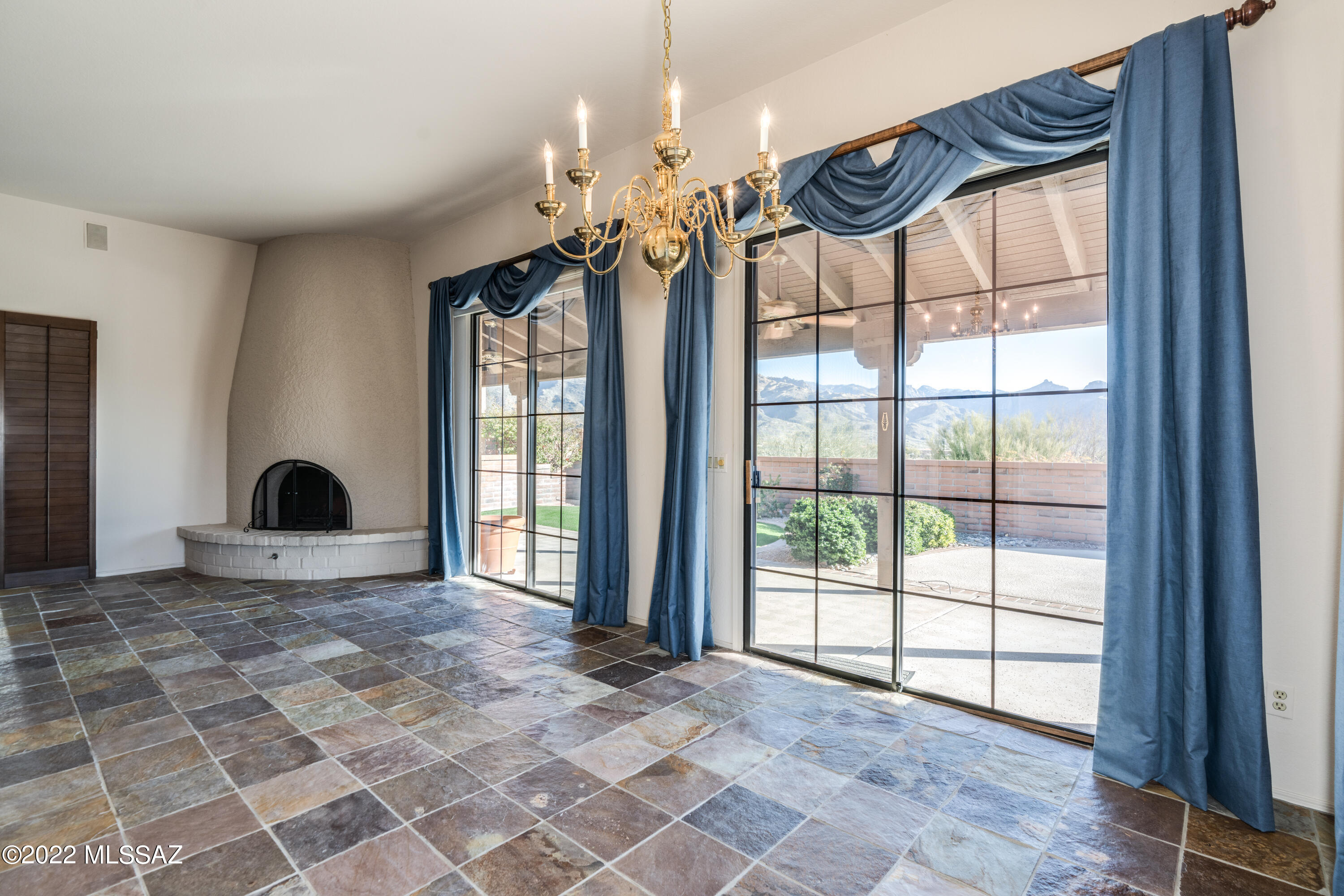 5460 N Via Velazquez