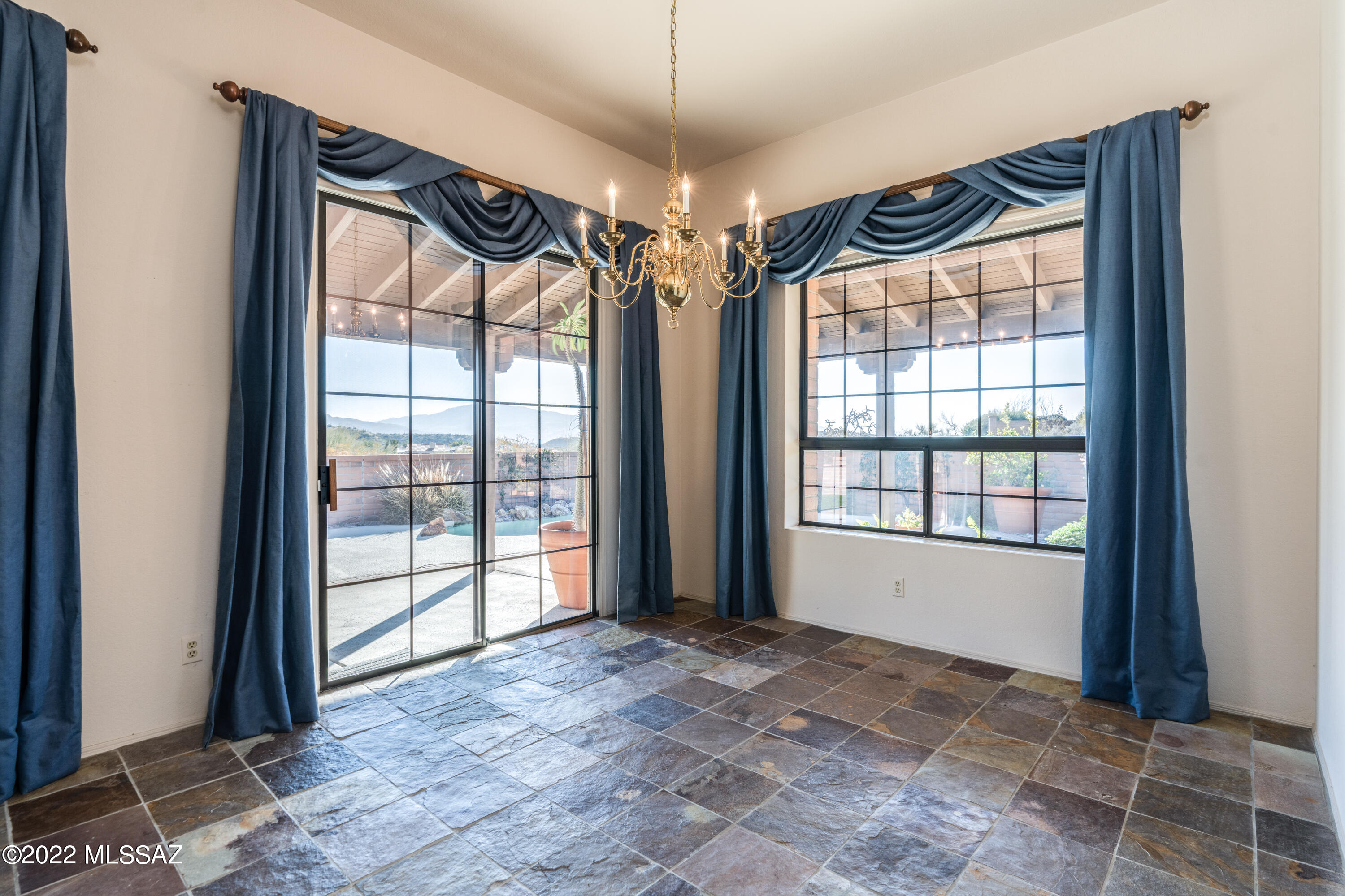 5460 N Via Velazquez