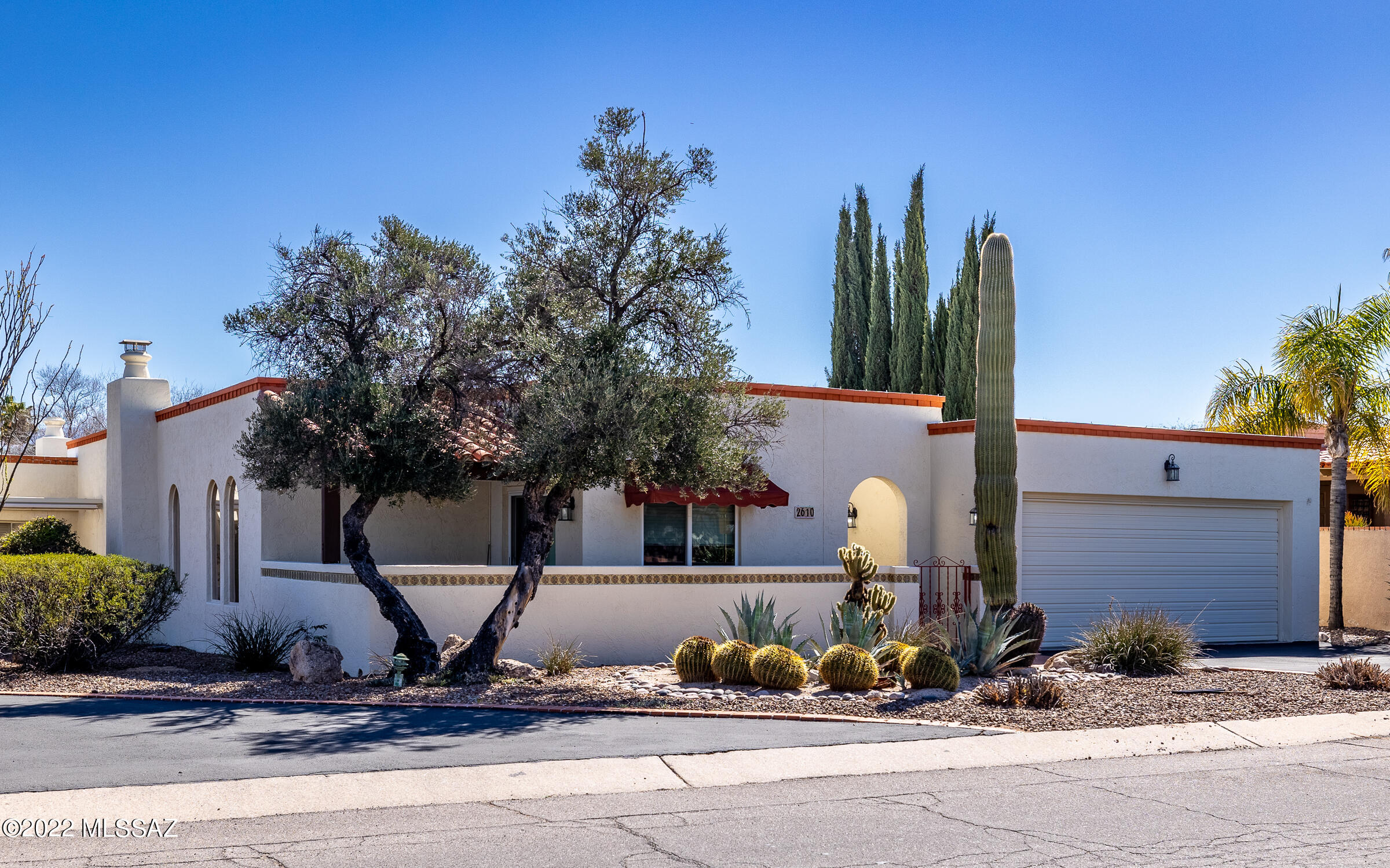 2610 N Camino Valle Verde
