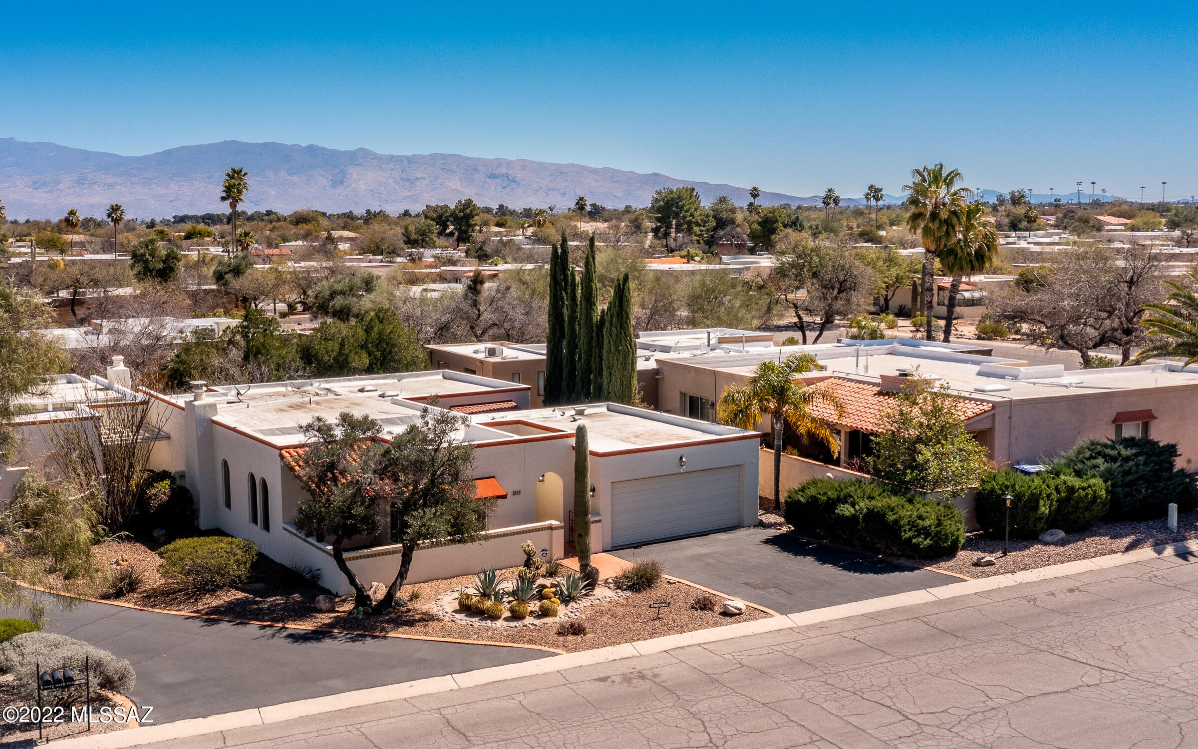 2610 N Camino Valle Verde