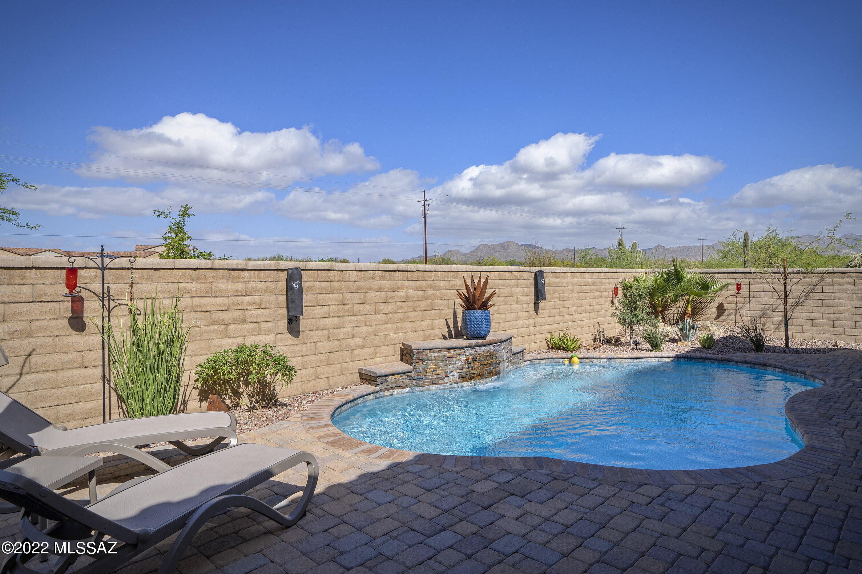 11755 N Mabini Place