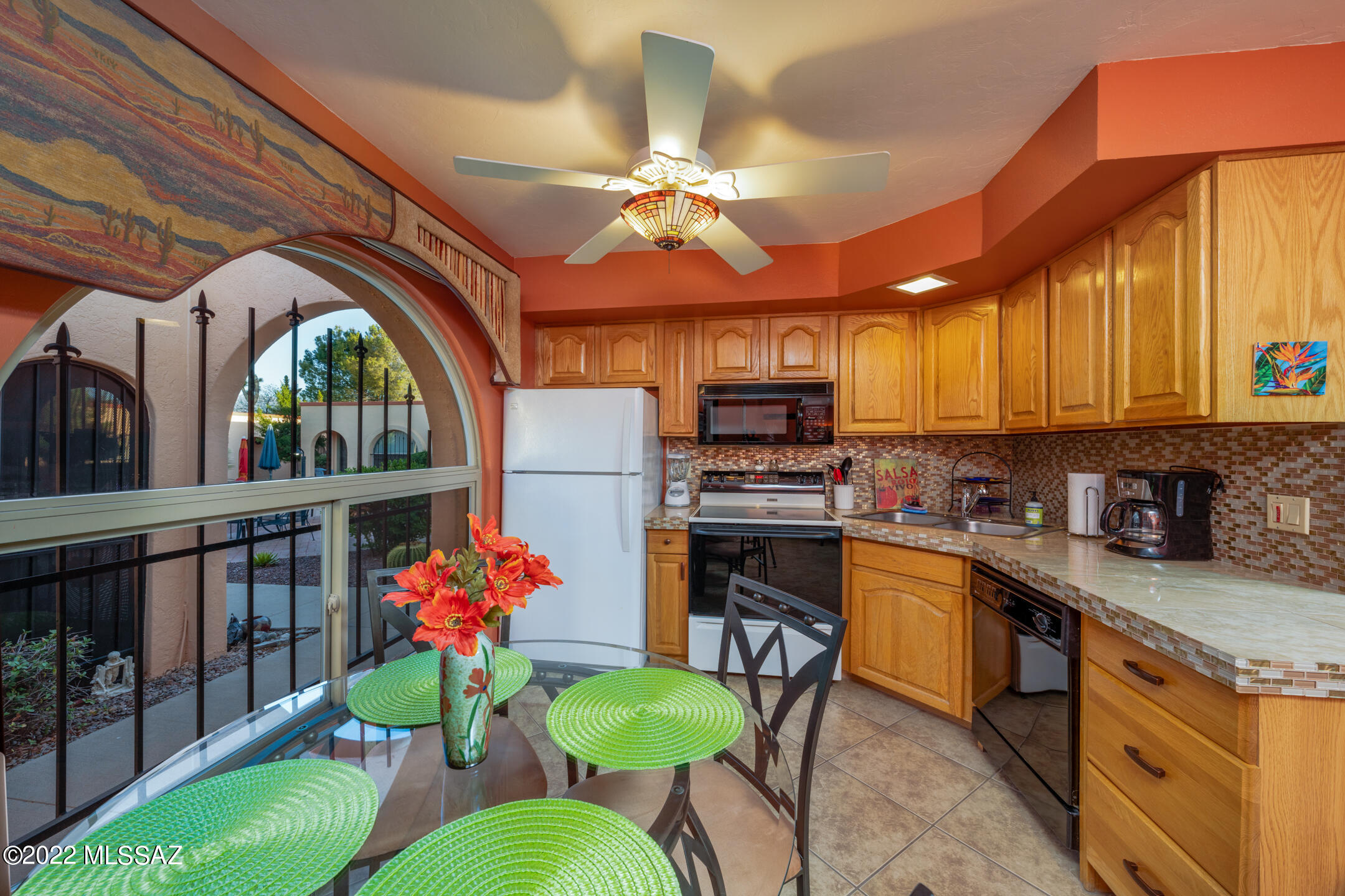 116 W Calle Del Ano