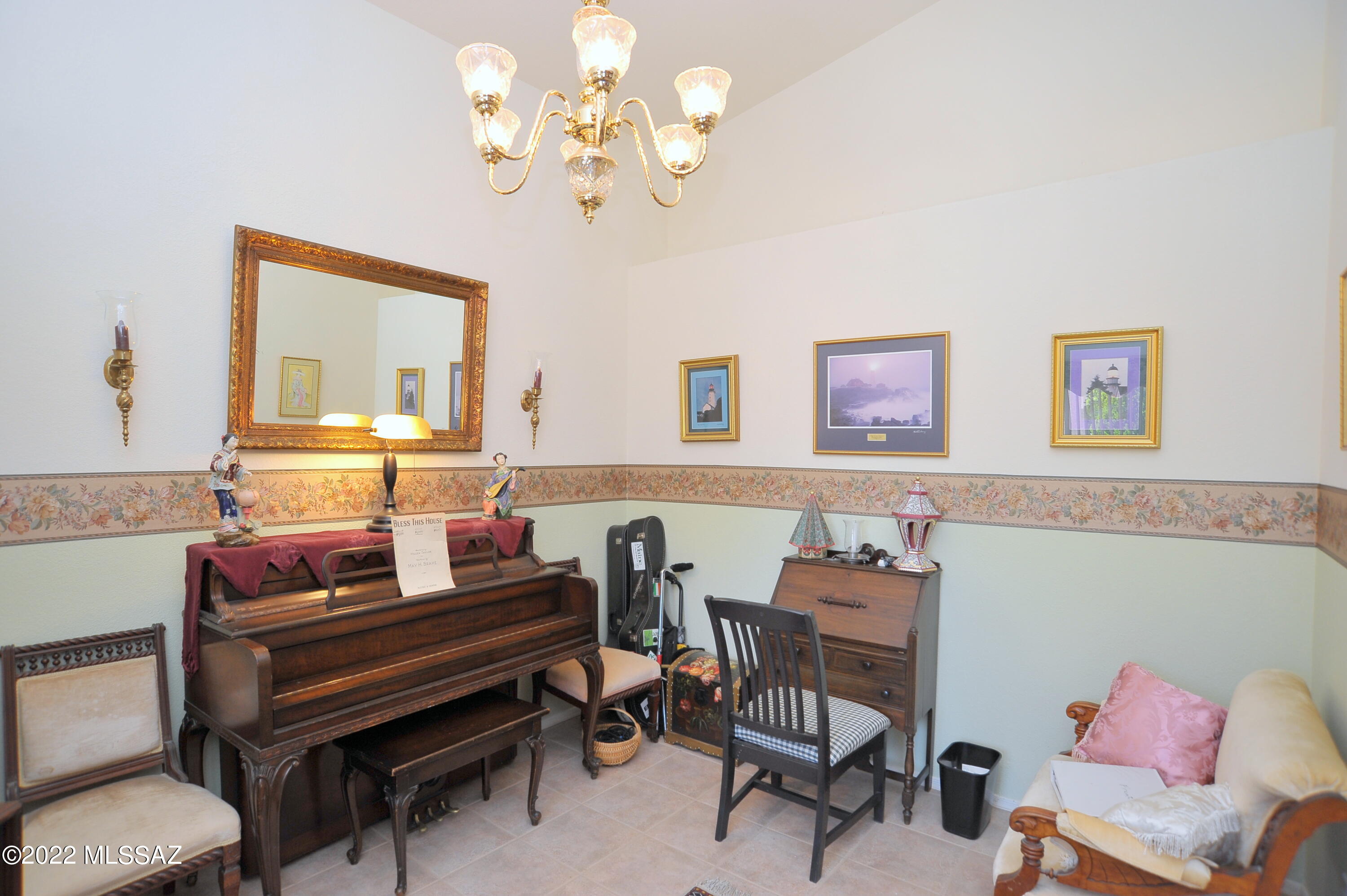 8304 S Via De Ellsworth