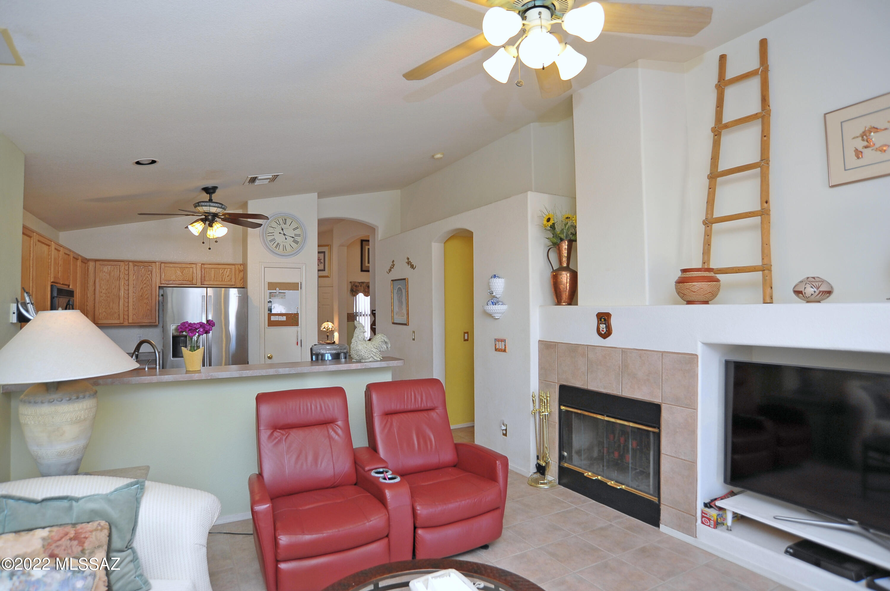 8304 S Via De Ellsworth