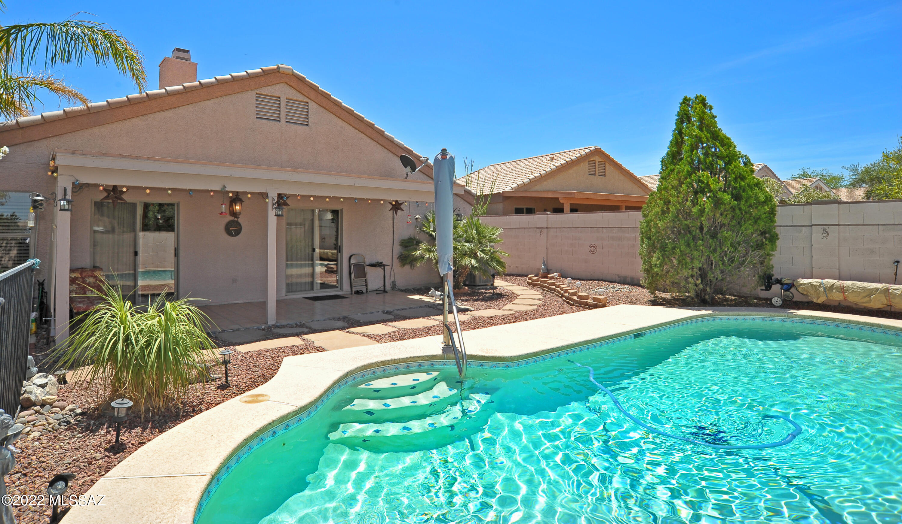 8304 S Via De Ellsworth