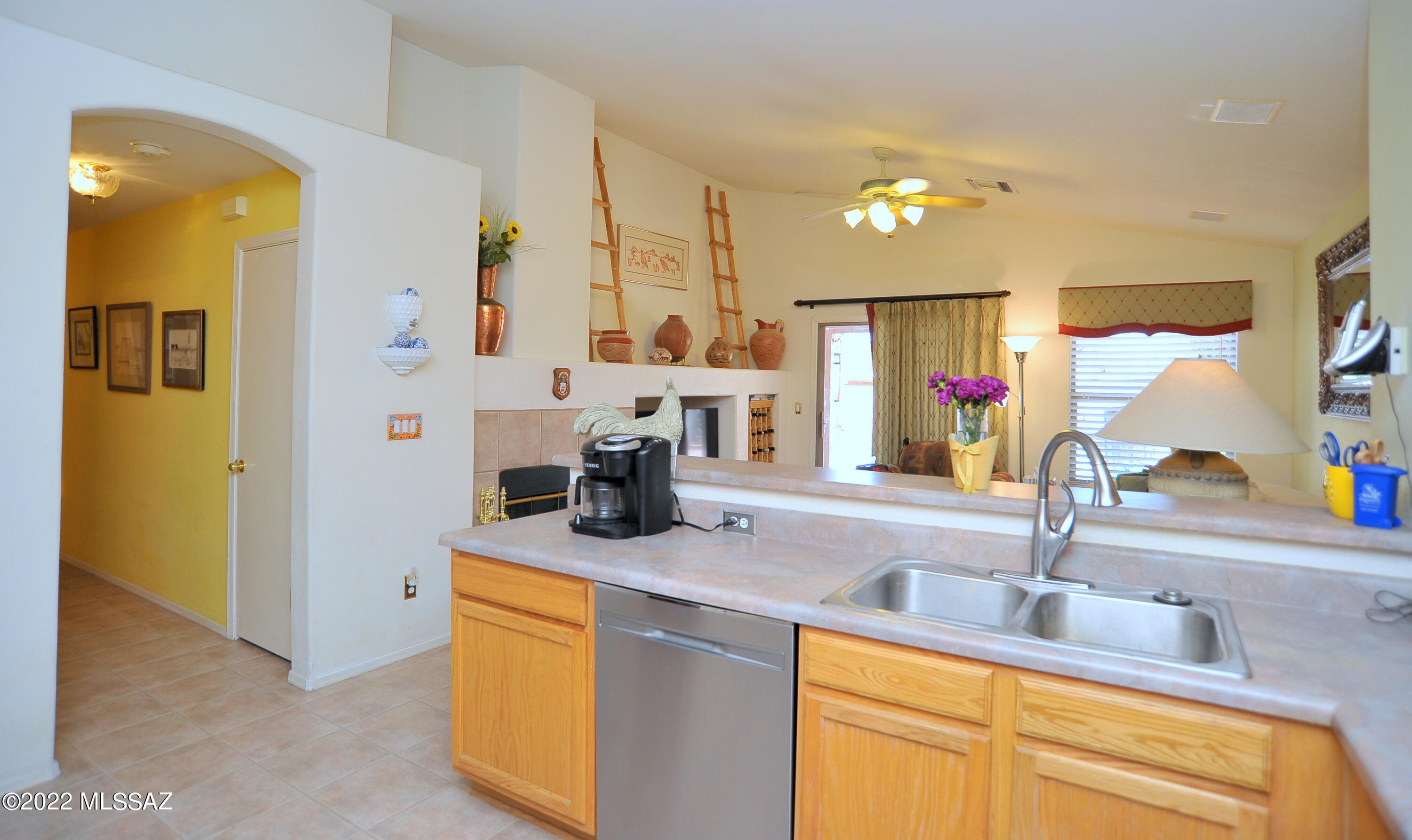 8304 S Via De Ellsworth