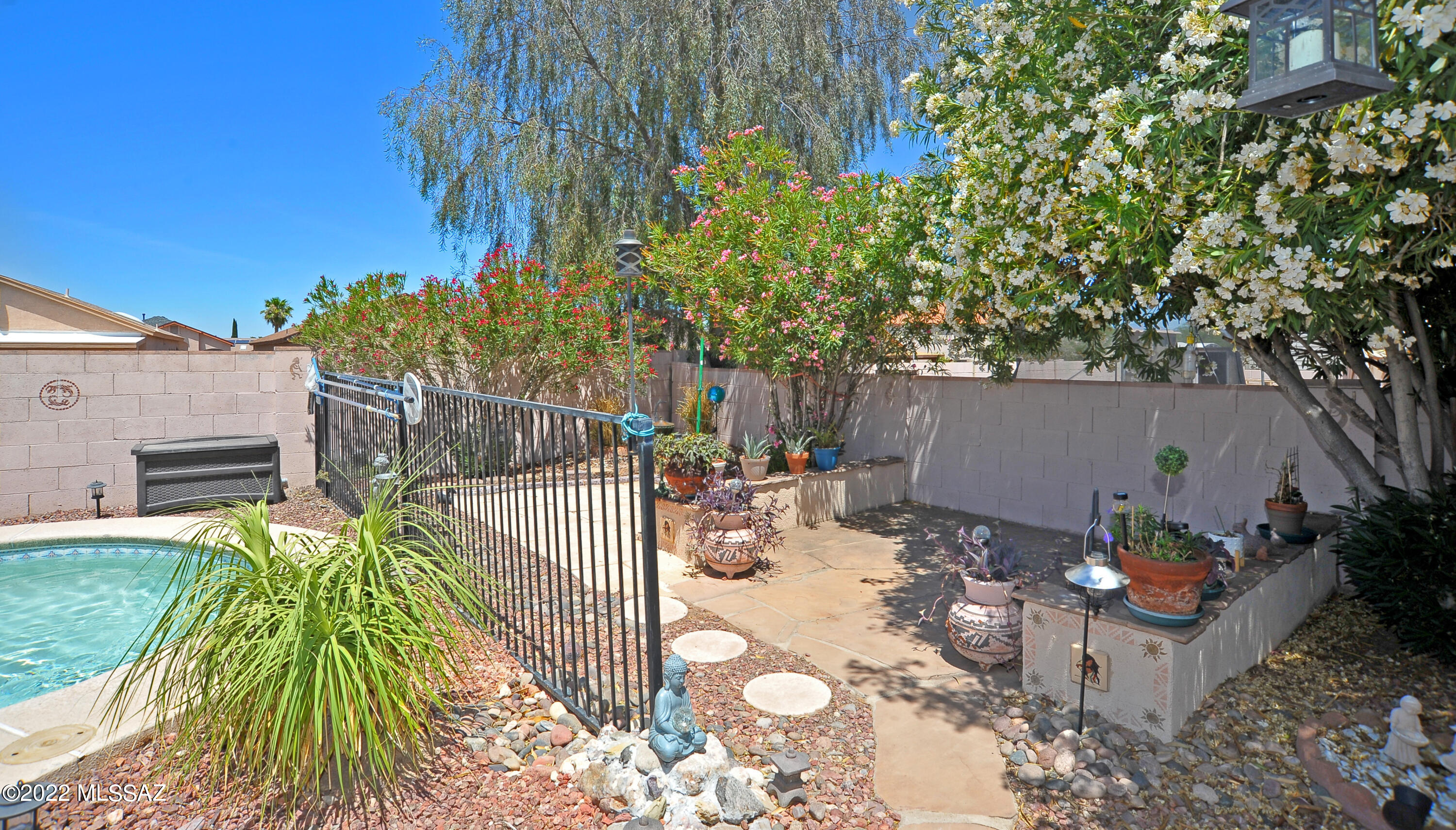 8304 S Via De Ellsworth