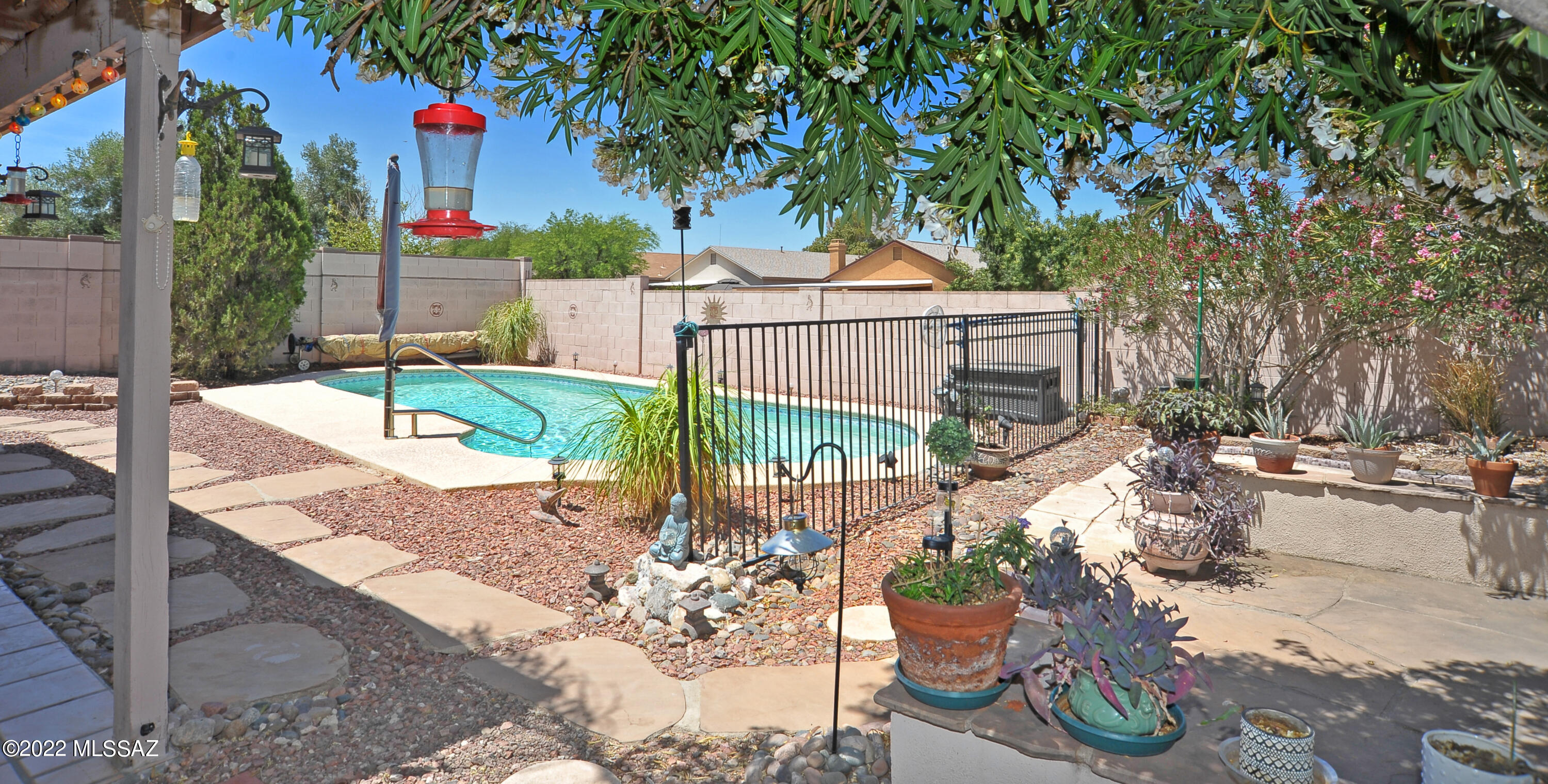 8304 S Via De Ellsworth