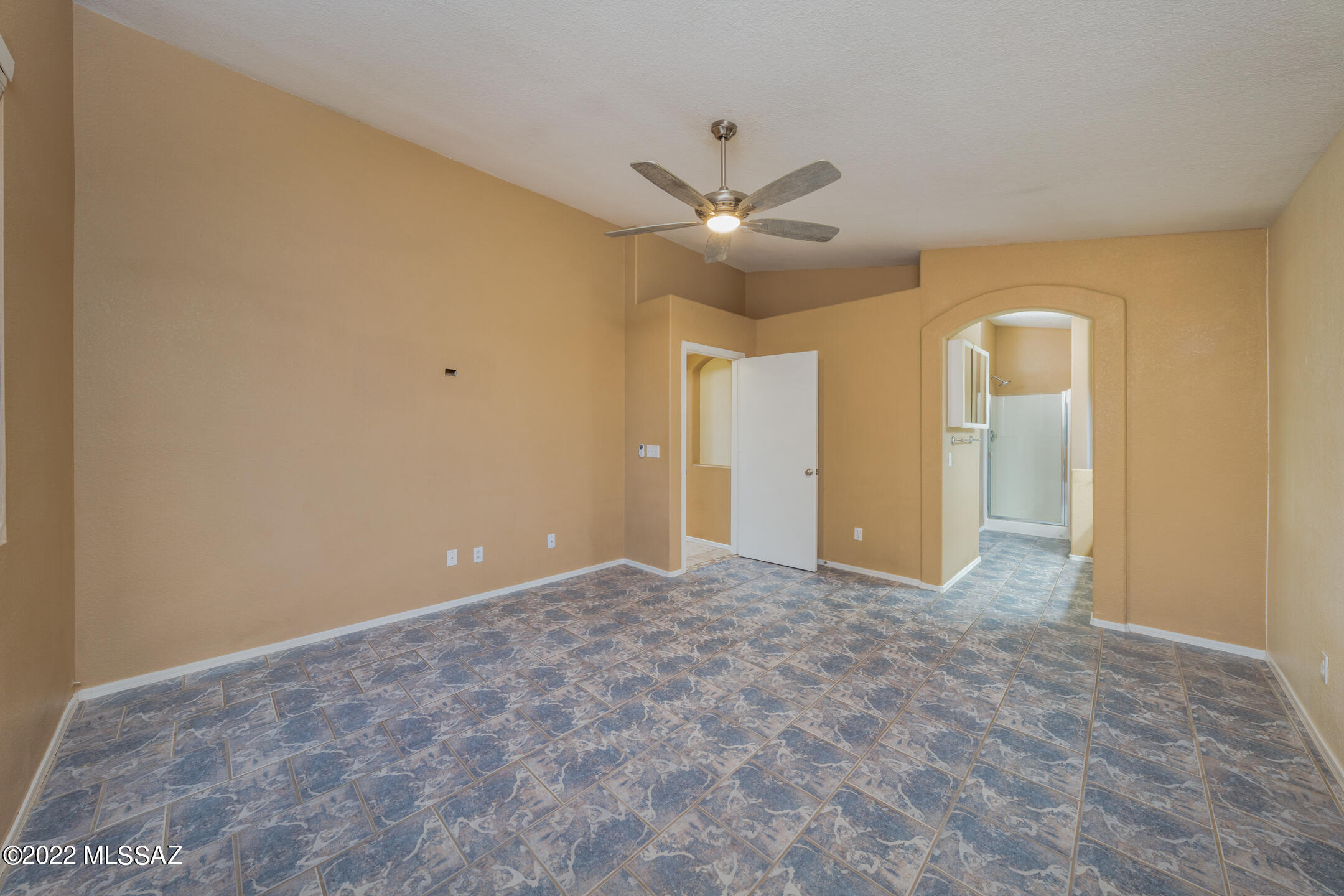 7532 S Teaneck Court