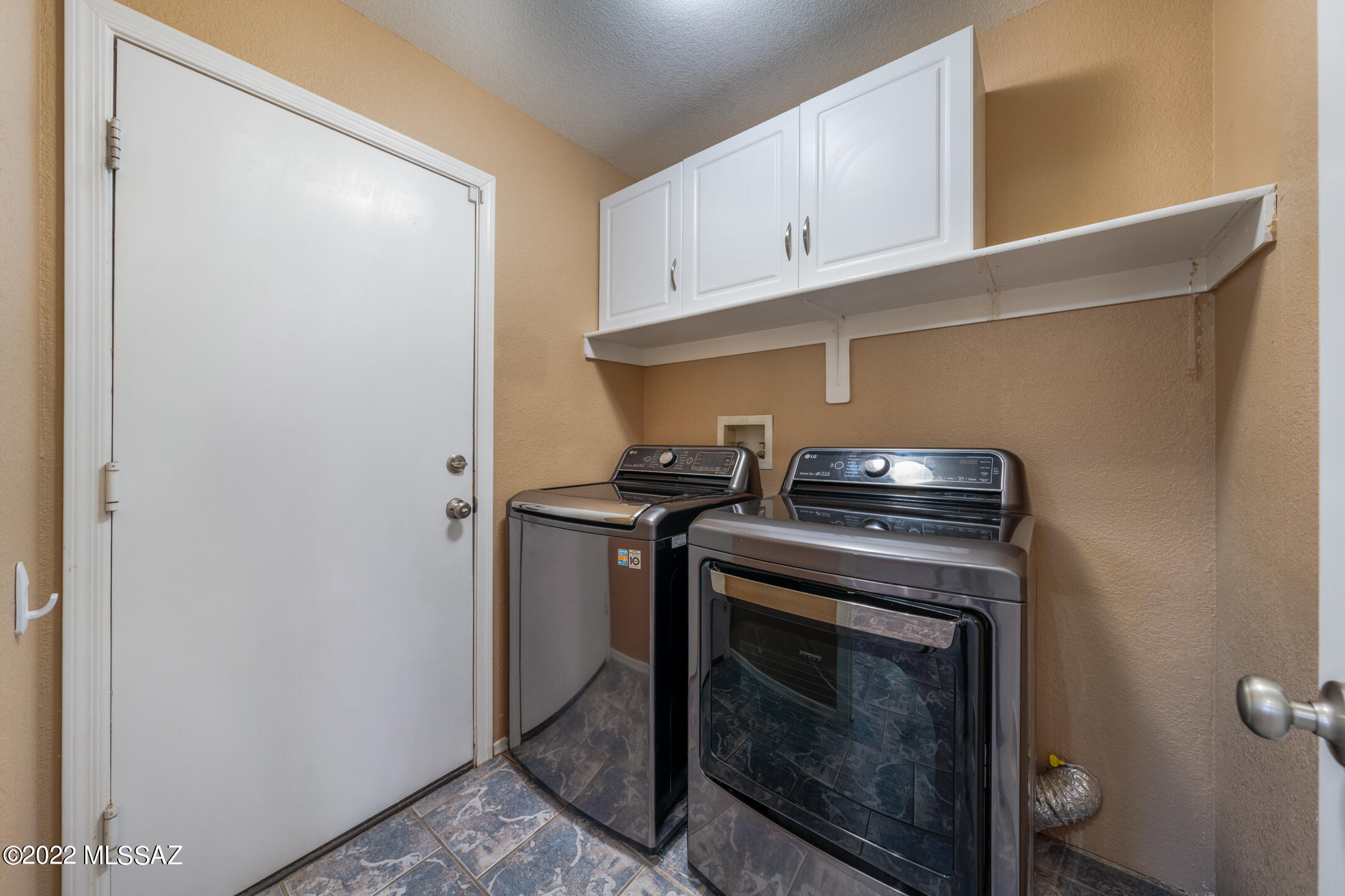 7532 S Teaneck Court