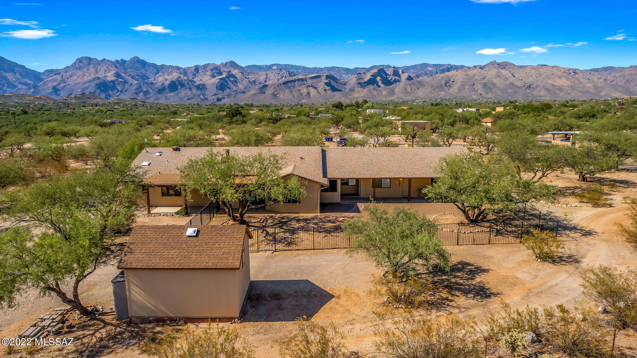 8770 E Eagle Feather Road