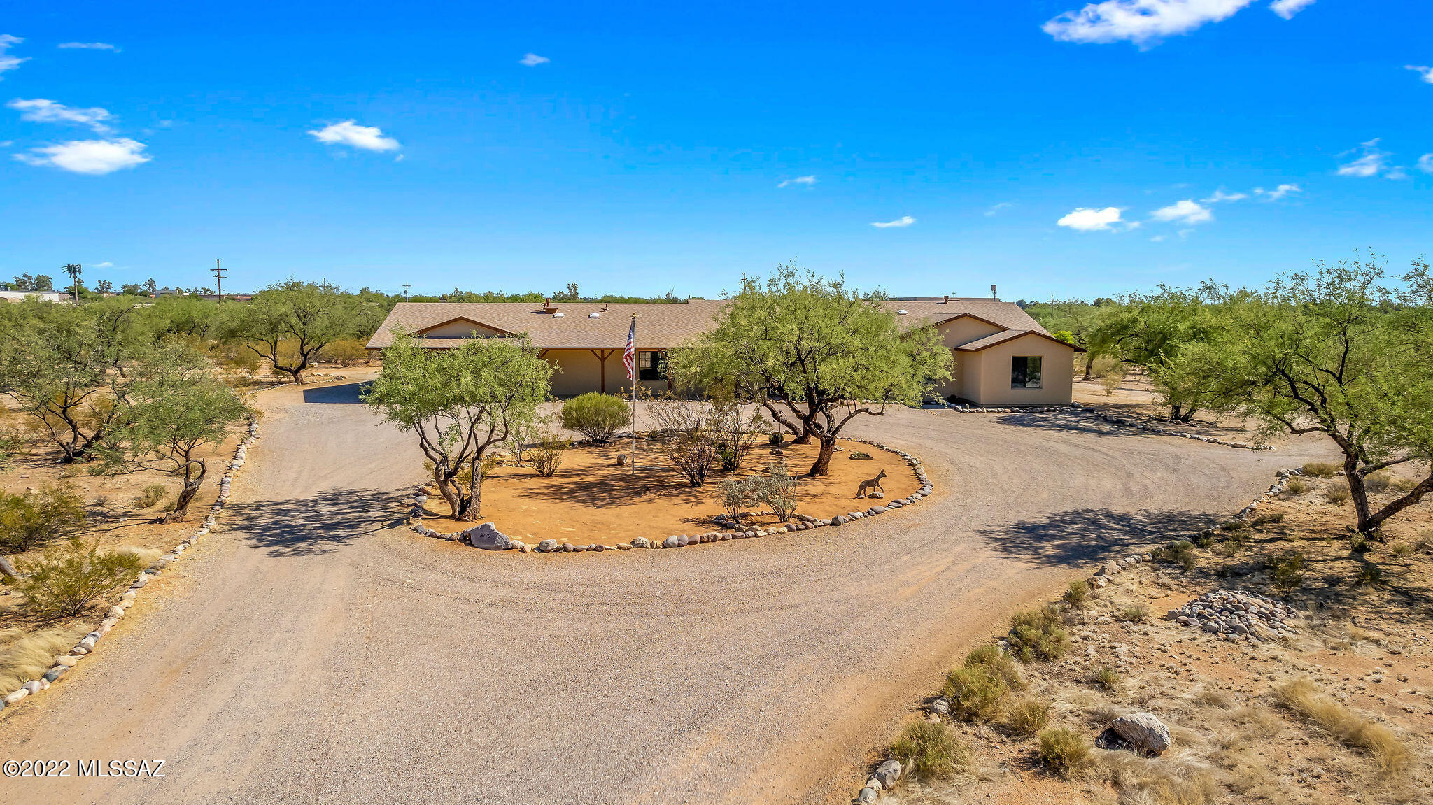 8770 E Eagle Feather Road