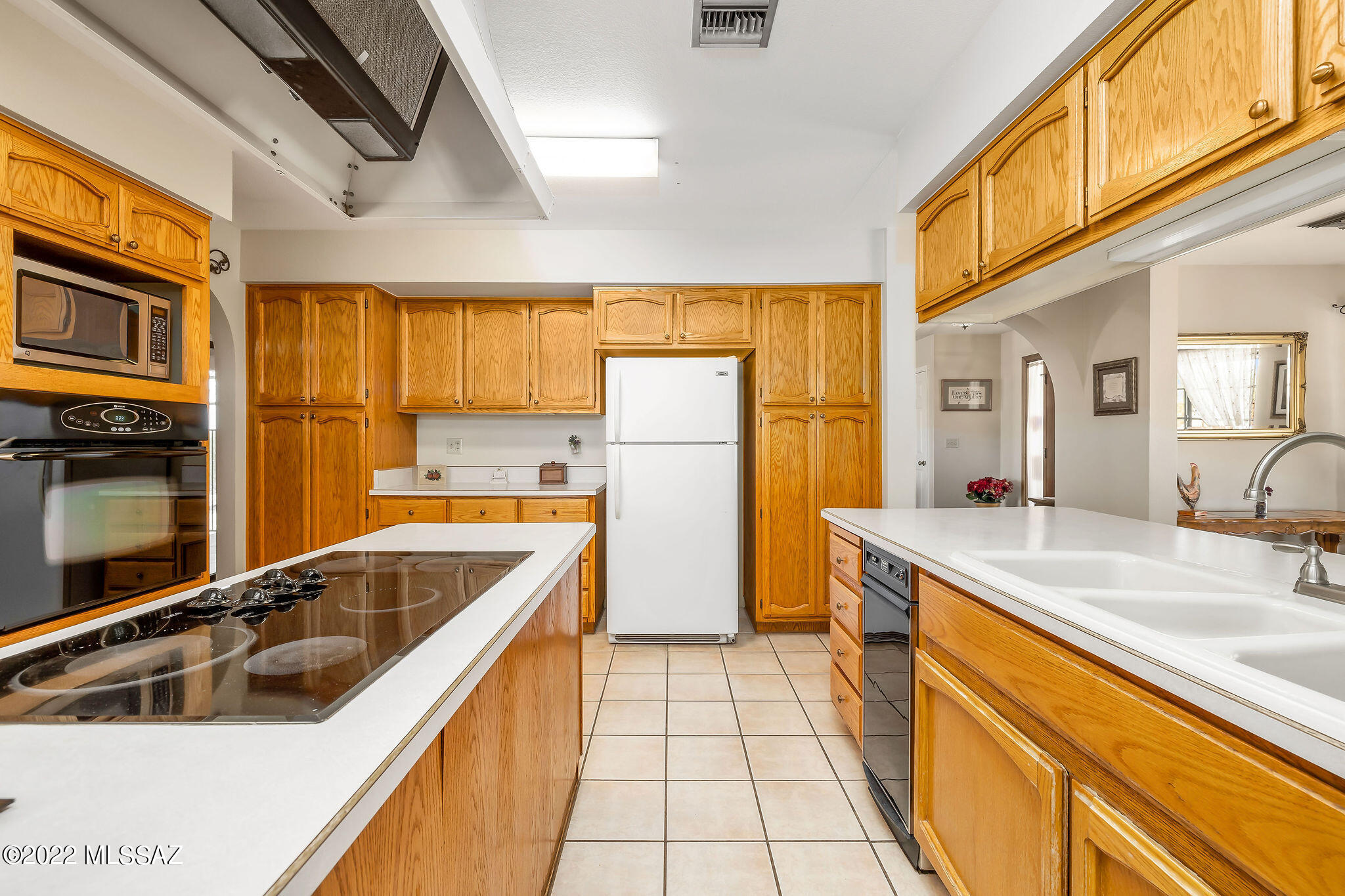 8770 E Eagle Feather Road