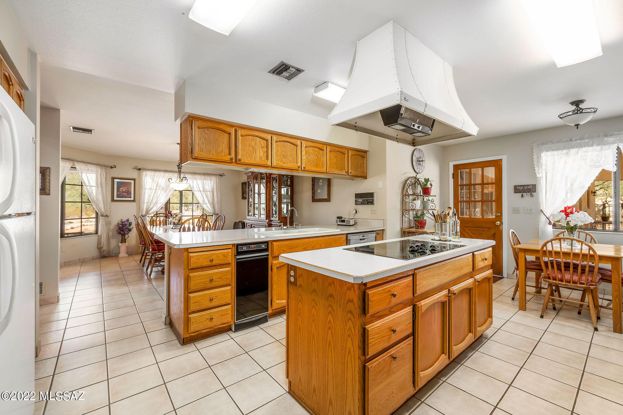 8770 E Eagle Feather Road