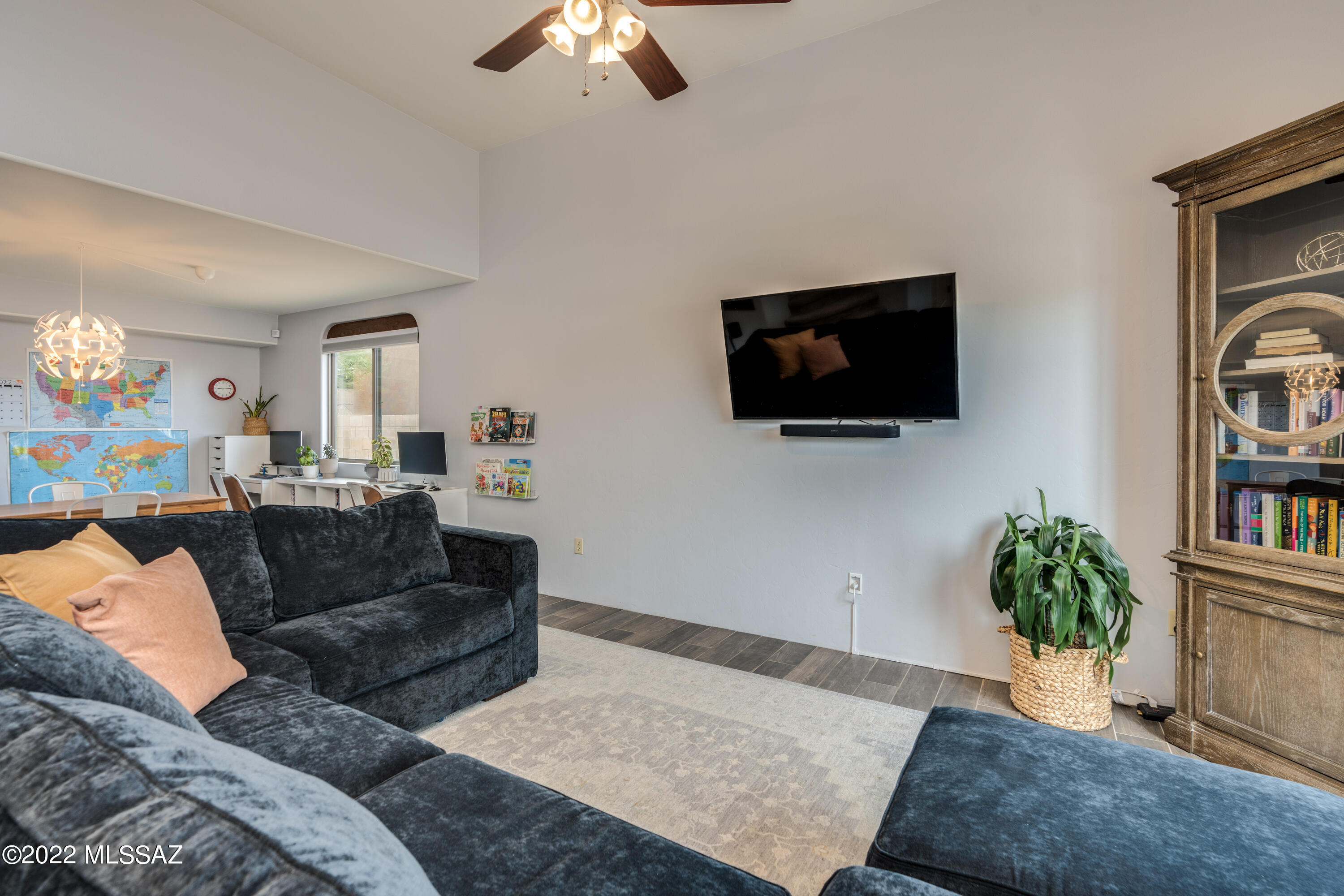 9968 N Crook Lane