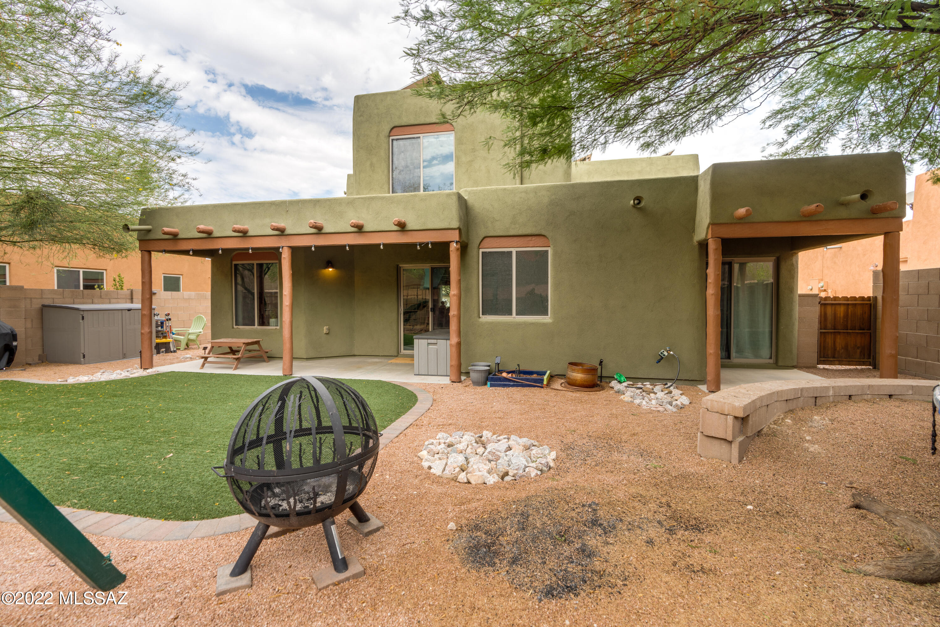 9968 N Crook Lane