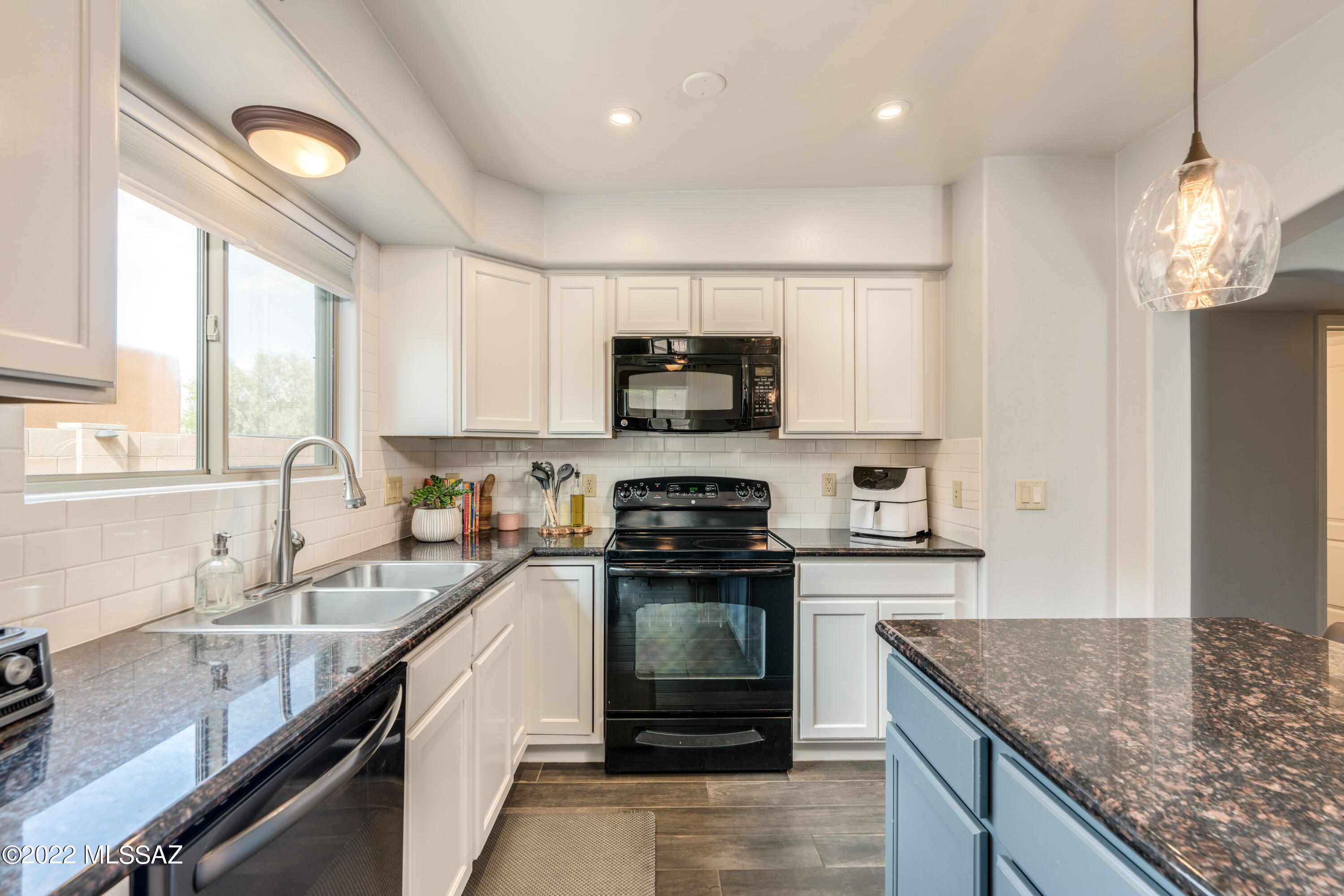 9968 N Crook Lane